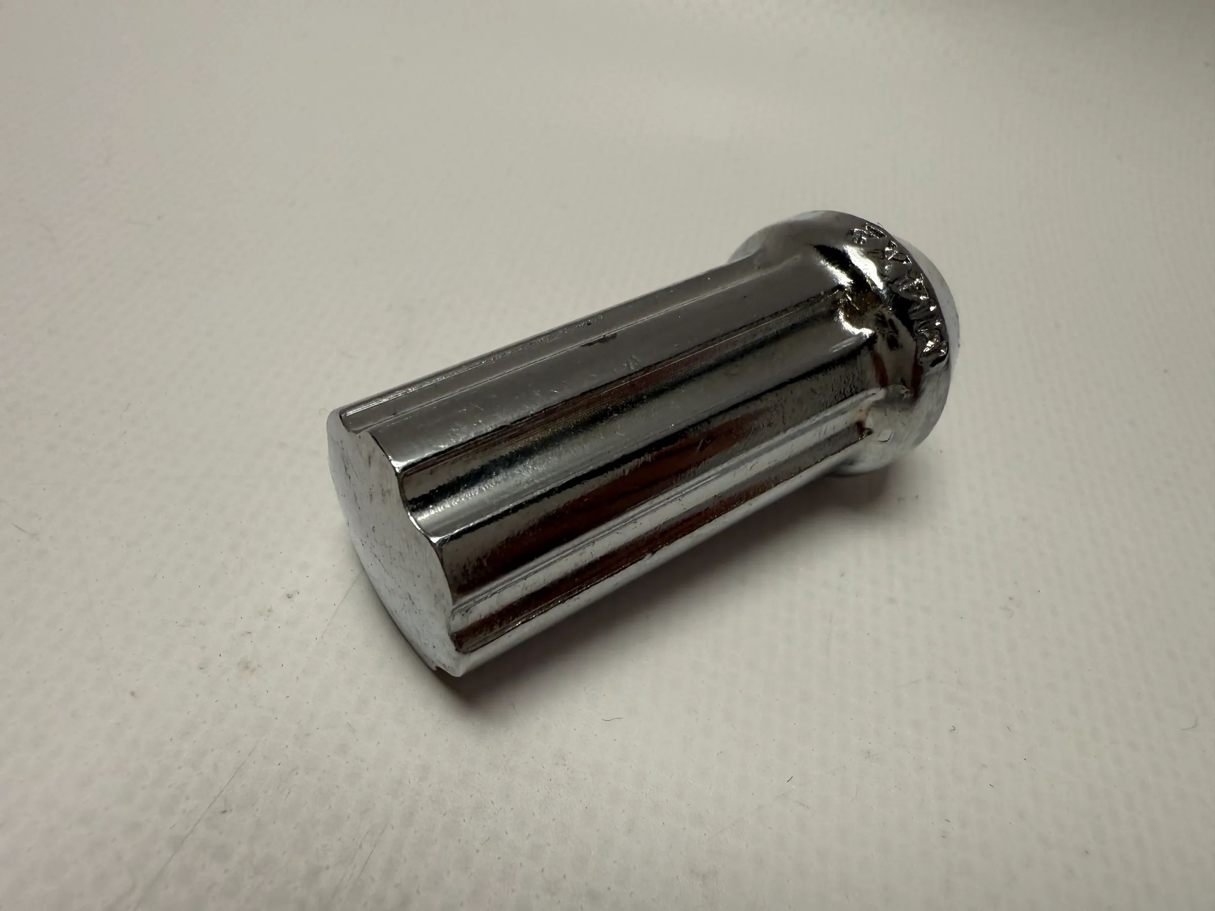 Original Ford  F-150 Raptor / Transit Radmutter M14X2