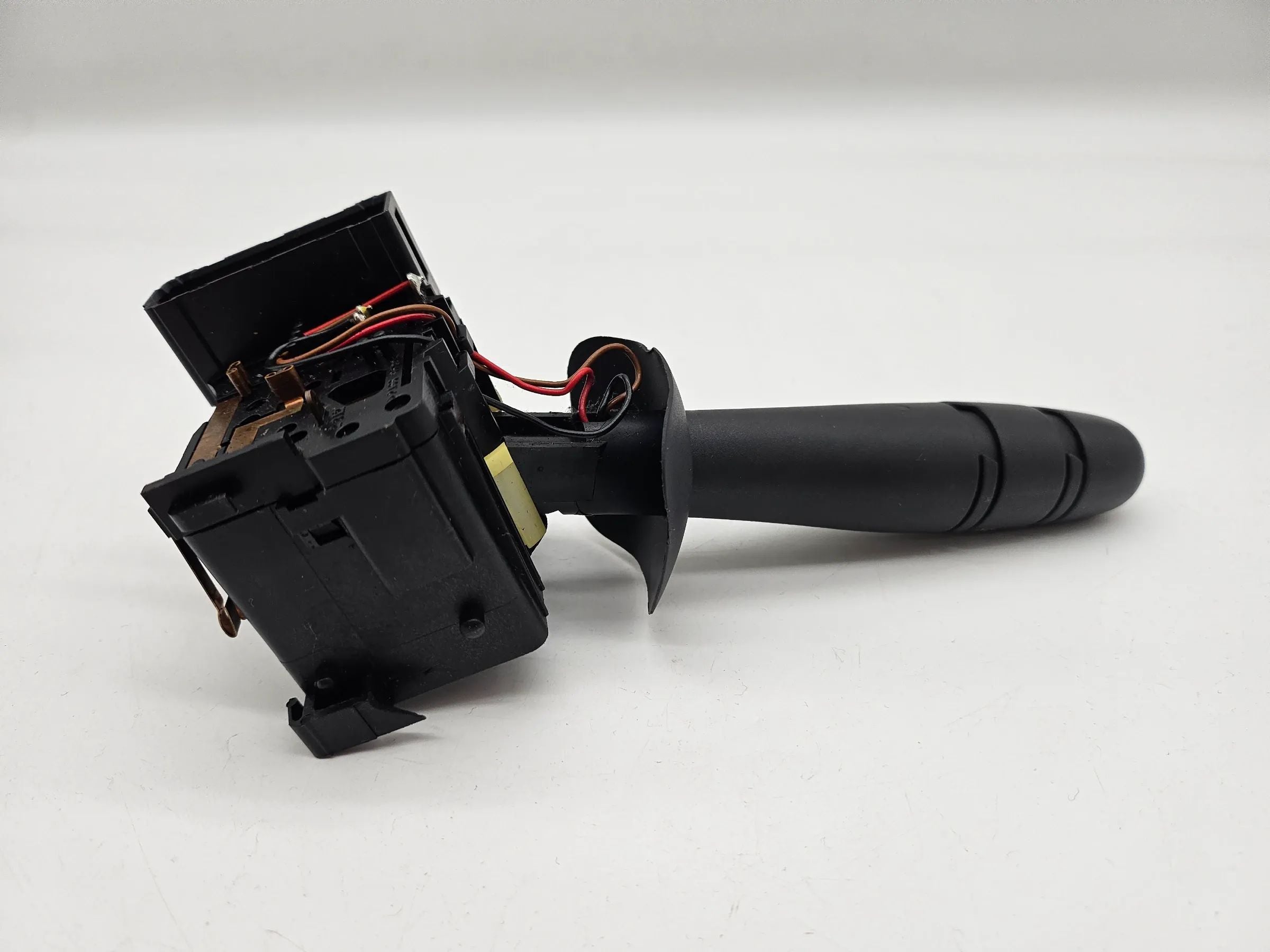 Interruptor de Sinalização Original Renault Laguna Grandtour L 8200002461 - Auto-veritas