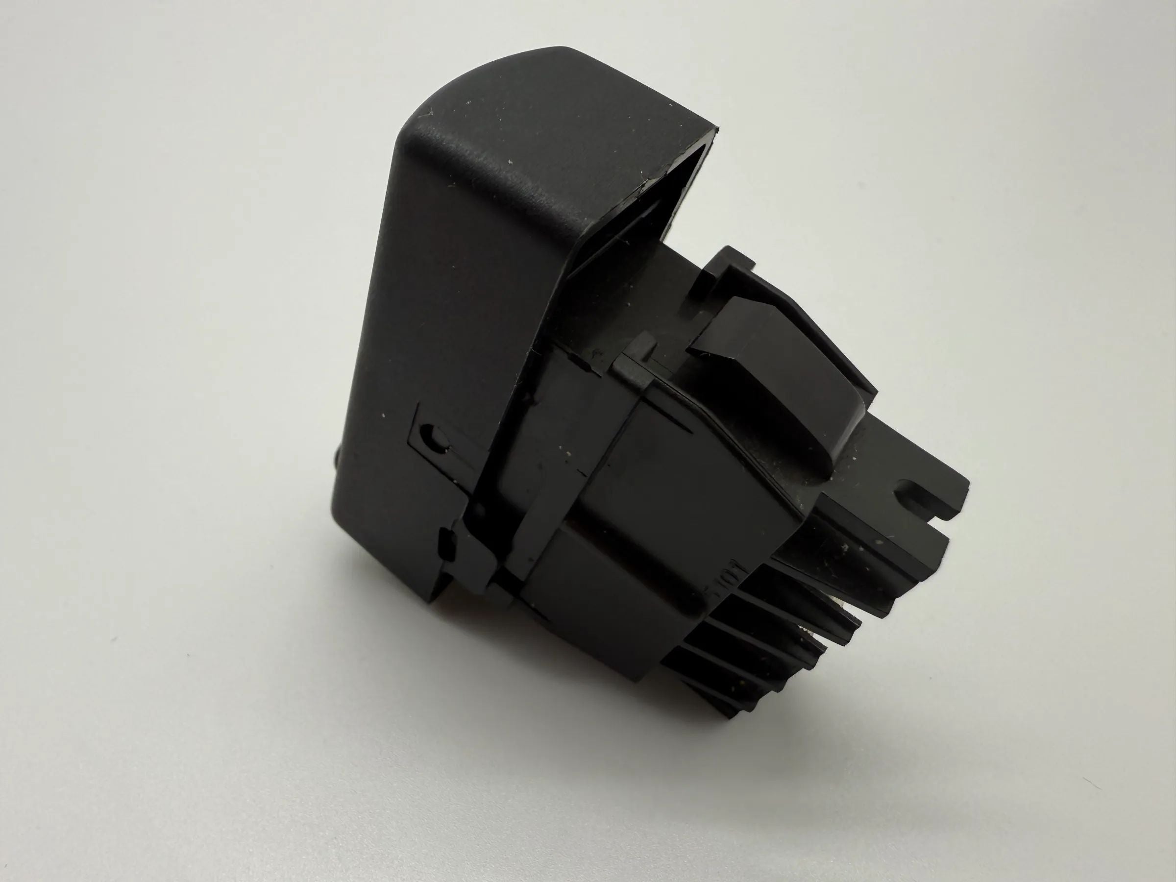 Oryginalny przełącznik ogrzewania tylnej szyby Renault 19 II/III Cabrio DAV 7700817338