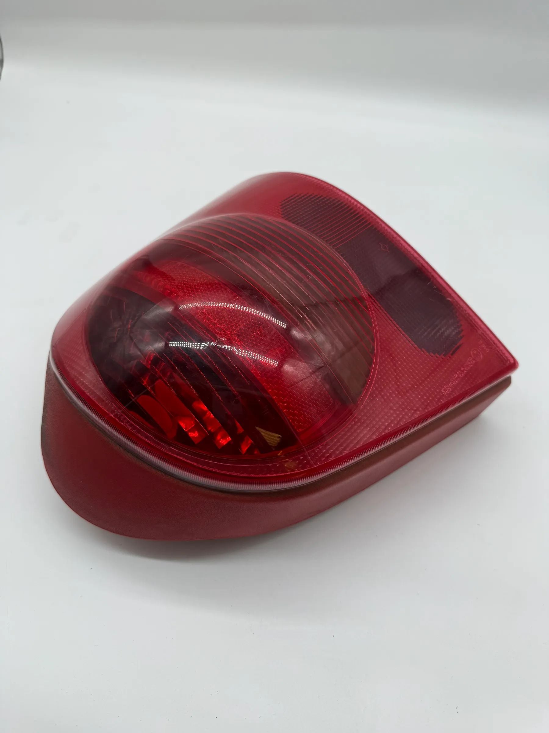 Renault Twingo C06 rear light brake light tail light right, 7700426320 