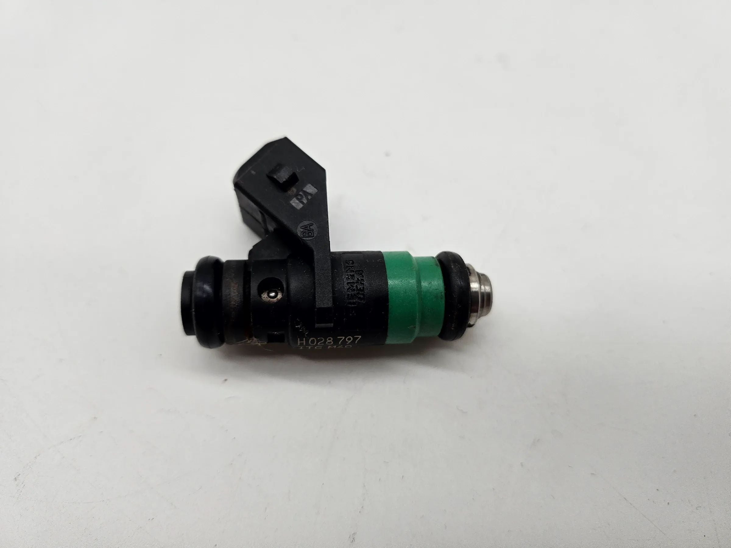 อะไหล่แท้ RENAULT MEGANE II COUPÉ-CABRIOLET (EM0/1) 2.0 หัวฉีดน้ำมันเชื้อเพลิง H028797