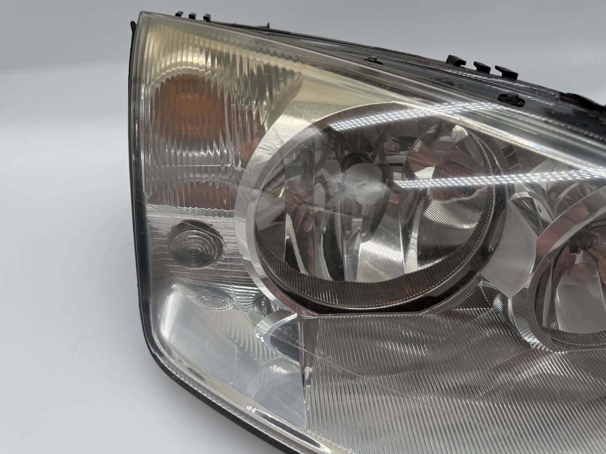 Original headlight Ford Mondeo III Mk3 1S7113005AK Right 