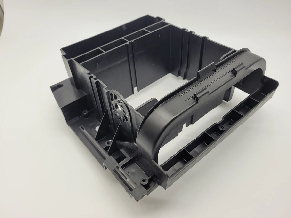 Original Mercedes-Benz C-Klasse (W203) Radioschacht Einbaurahmen, A2036800878