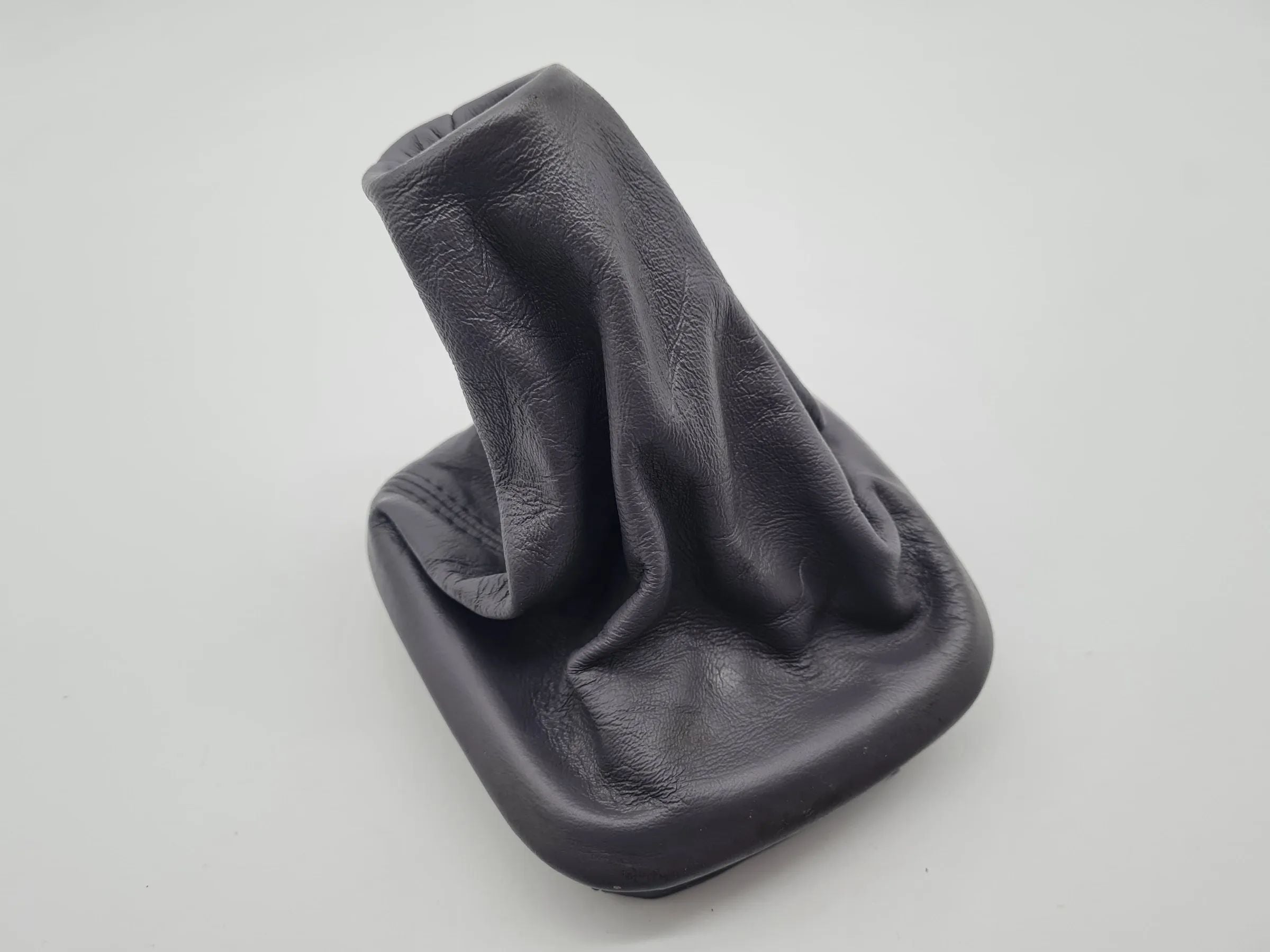 Original Mercedes-Benz A-Klasse Schaltmanschette / Schaltknauf Grau A1683640710