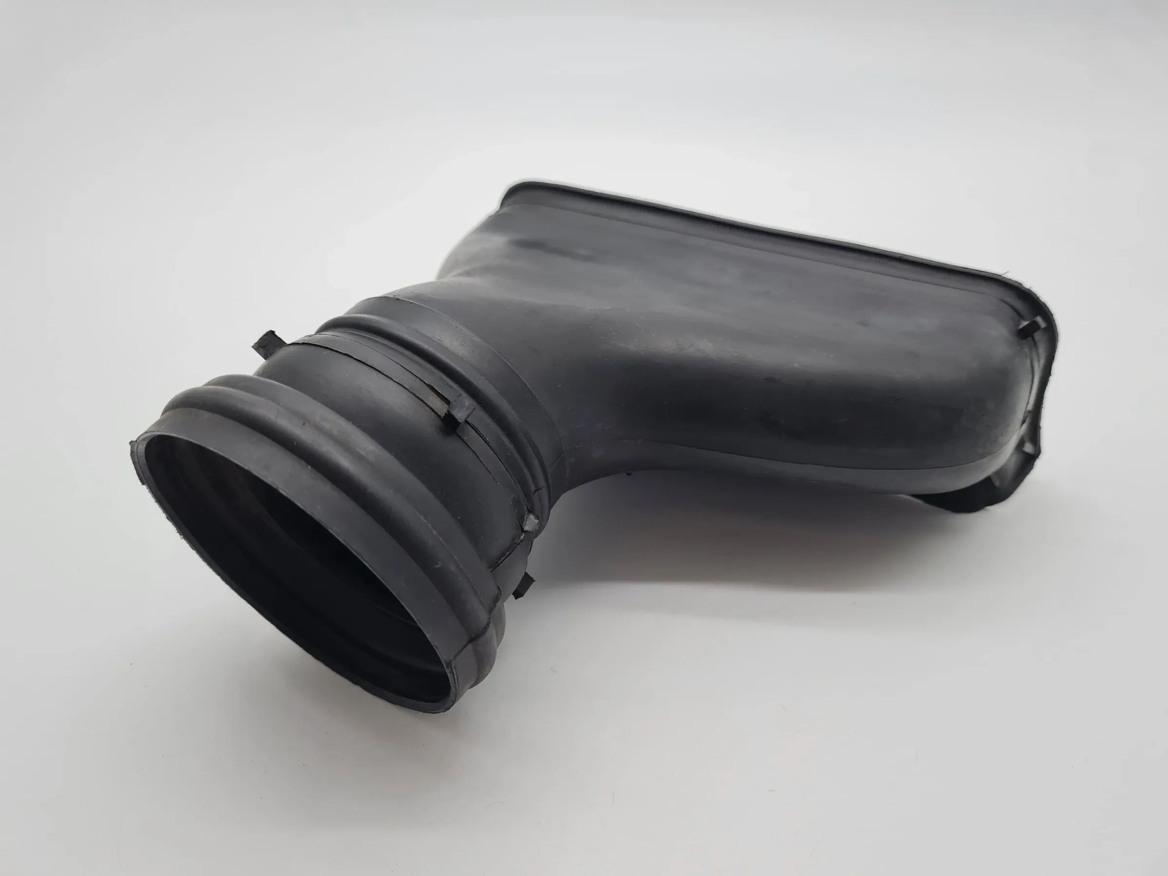 BMW E36 316i 318i Ansaugrohr Ansaugstutzen 1727891