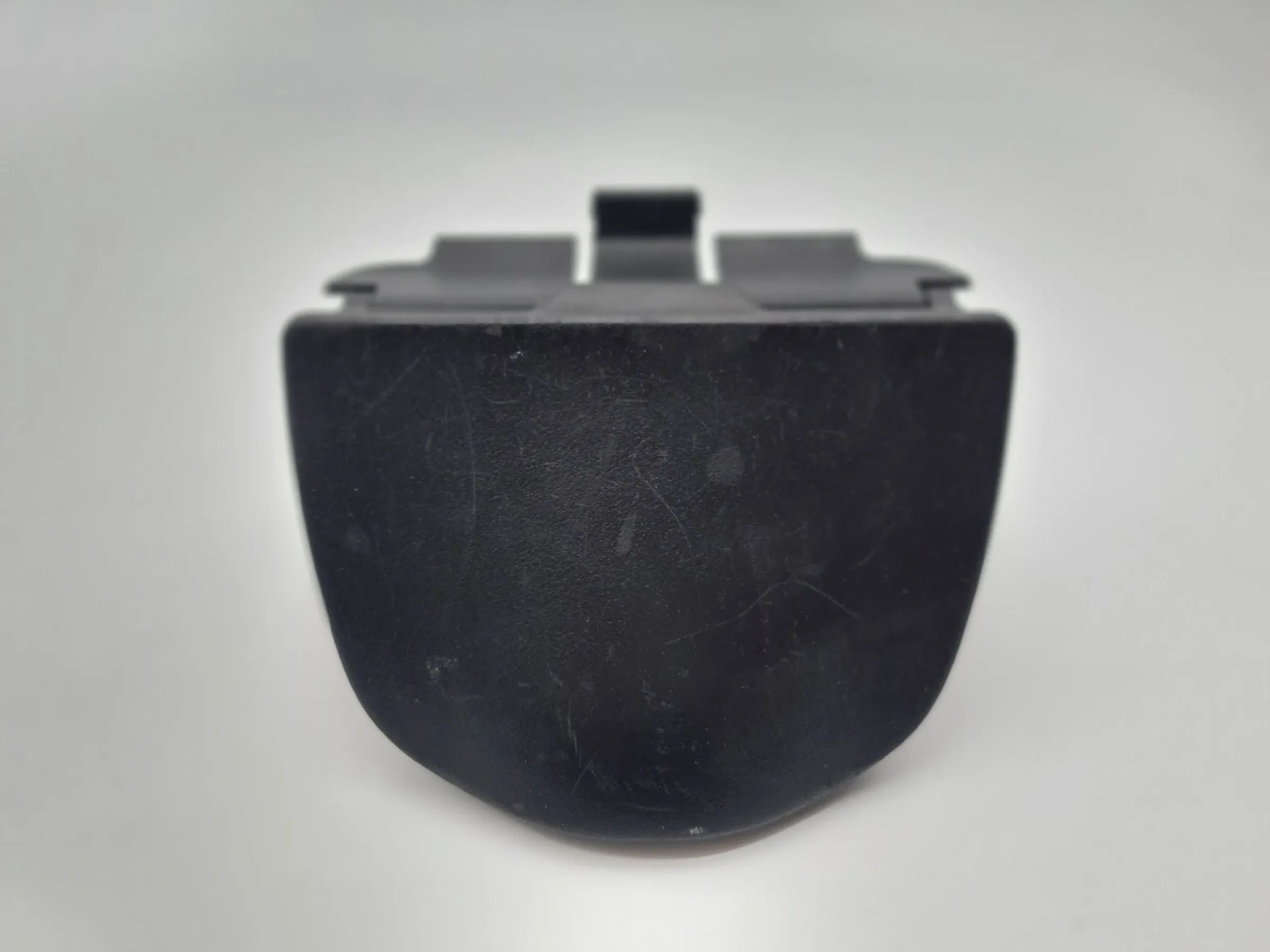 Original Peugeot 206 CC (2D) Aschenbecher Vorne 9627639377