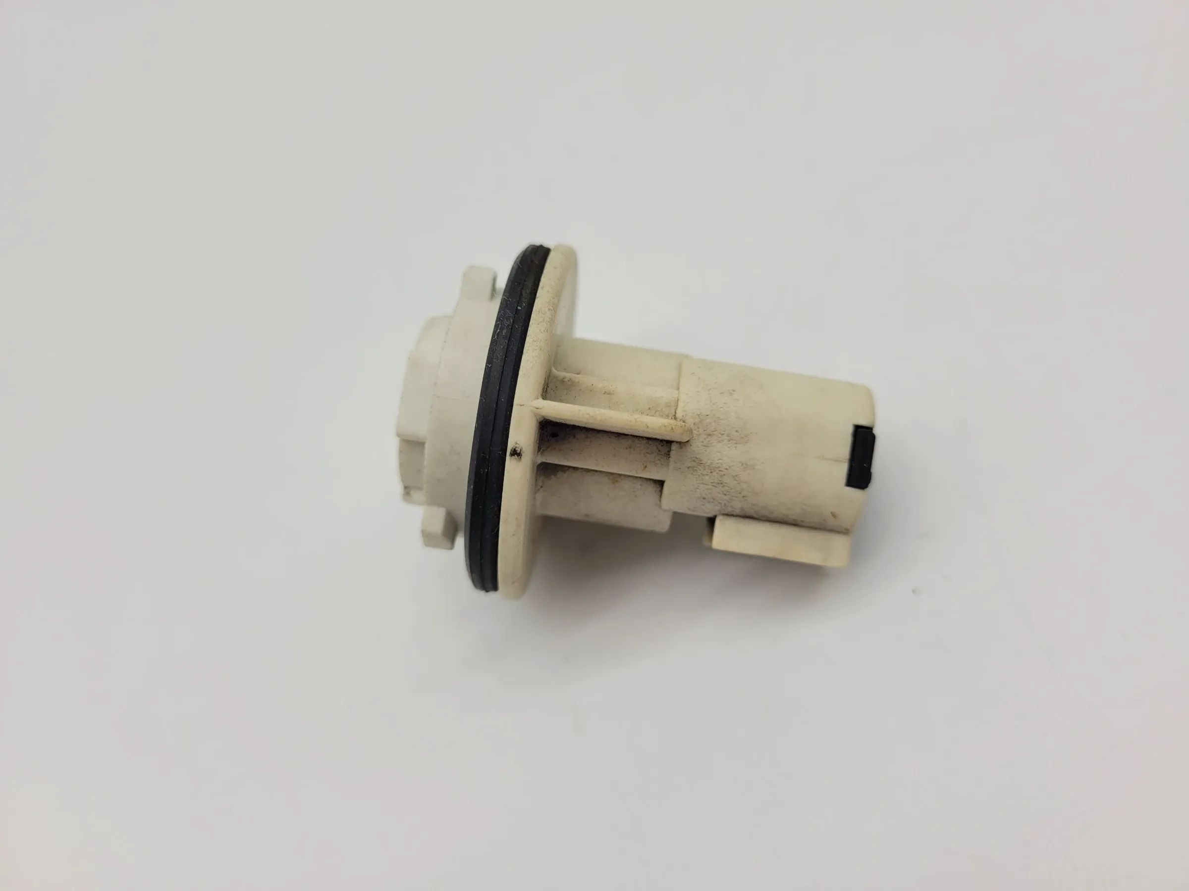 Original Nissan Micra II 2 (K11) Lampenträger / Fassung Blinker L/R