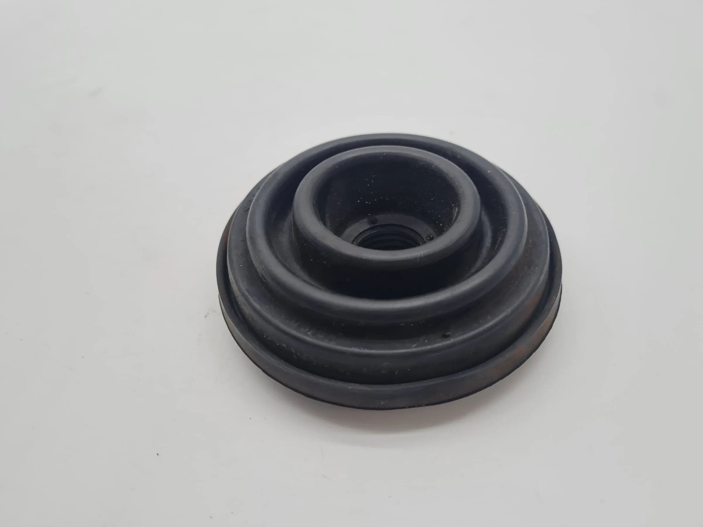 Original Renault Megane I 1 (BA0/1) Scheinwerfer Kappe Gummi L/R (7700427872D)
