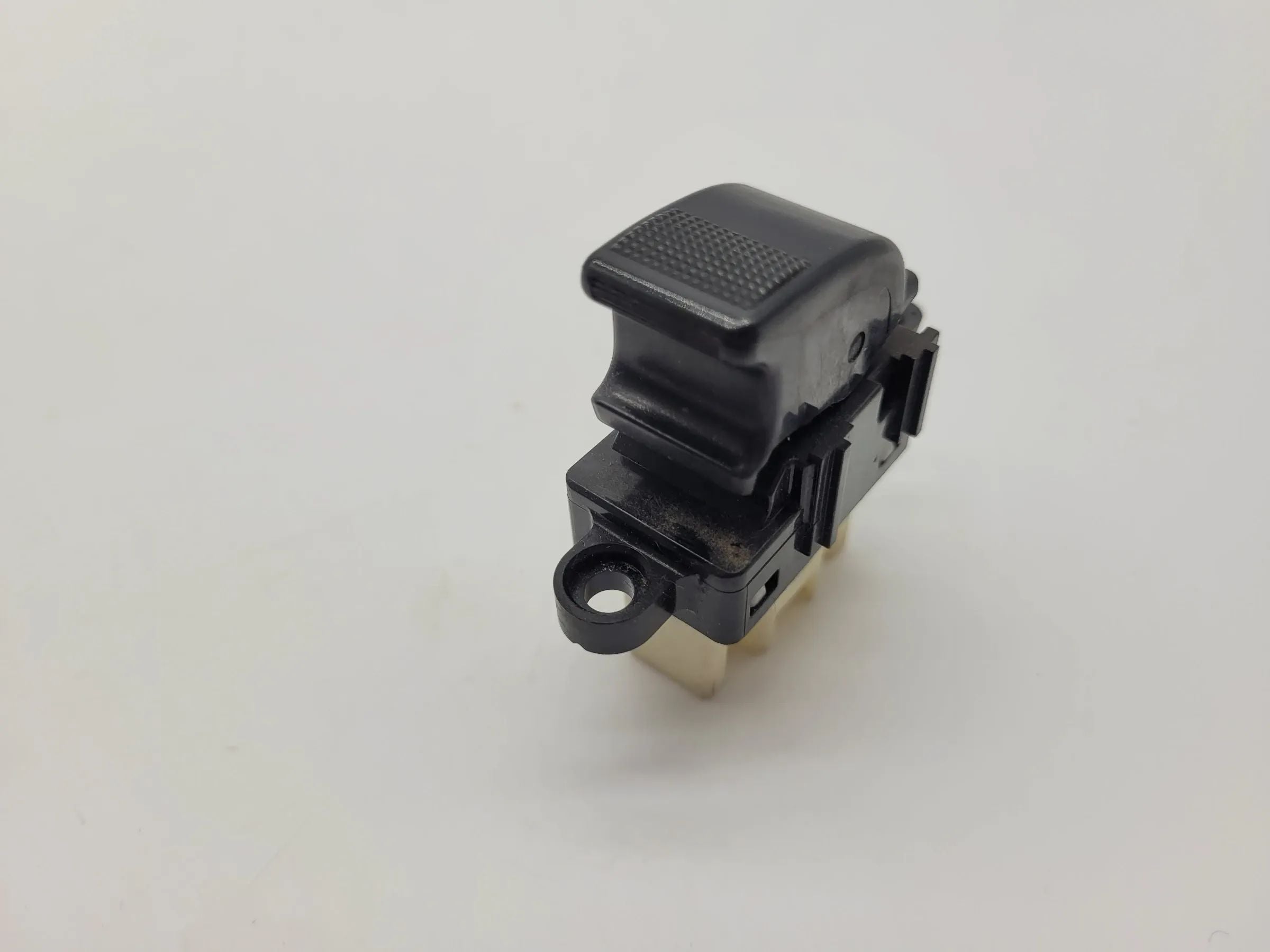 Original Mazda MPV II (LW) FensterheberSchalter Türgrifffschale L/R 358-2A23