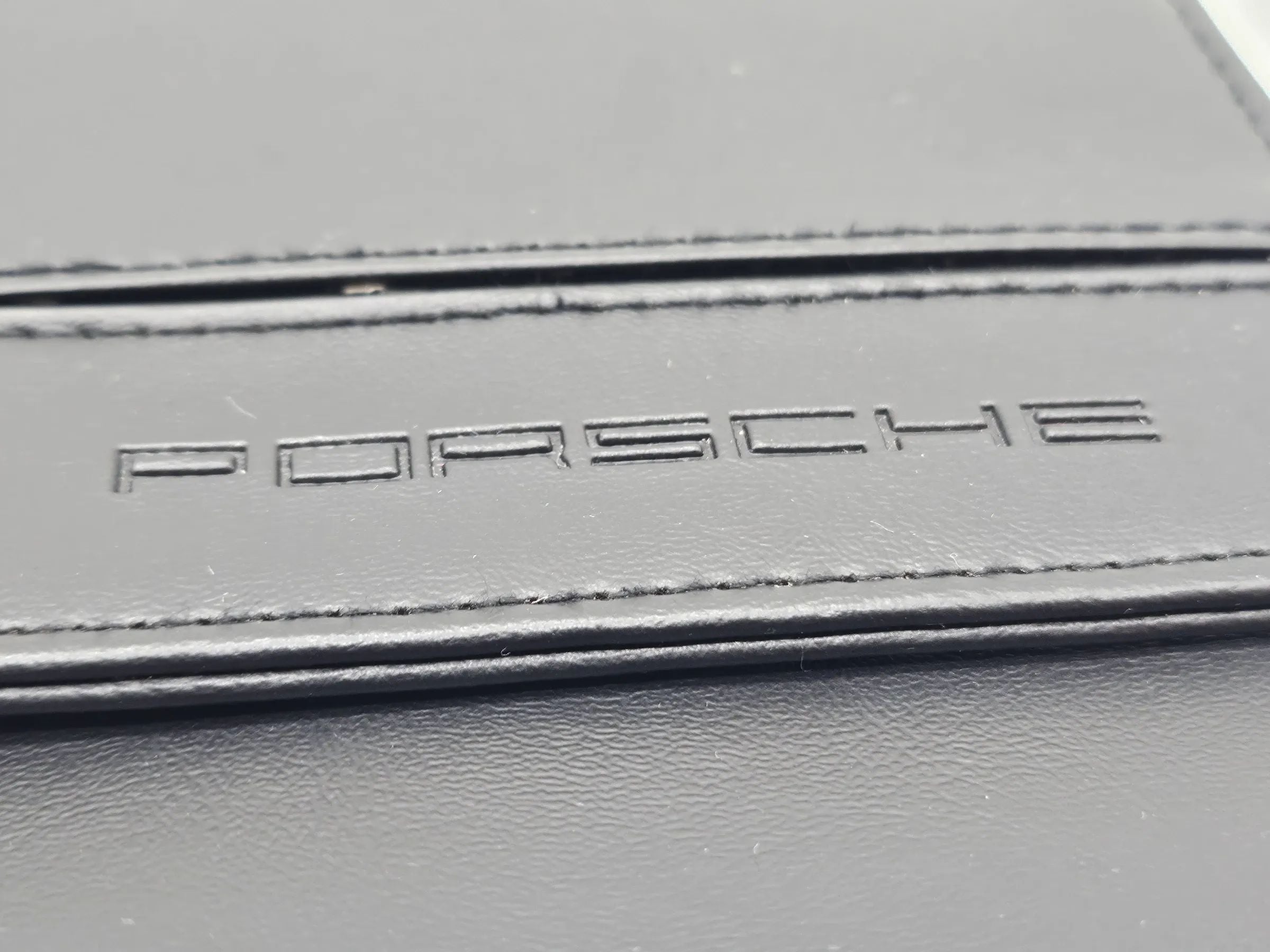 保时捷 Panamera 970 2016 原厂黑色皮革行车手册夹