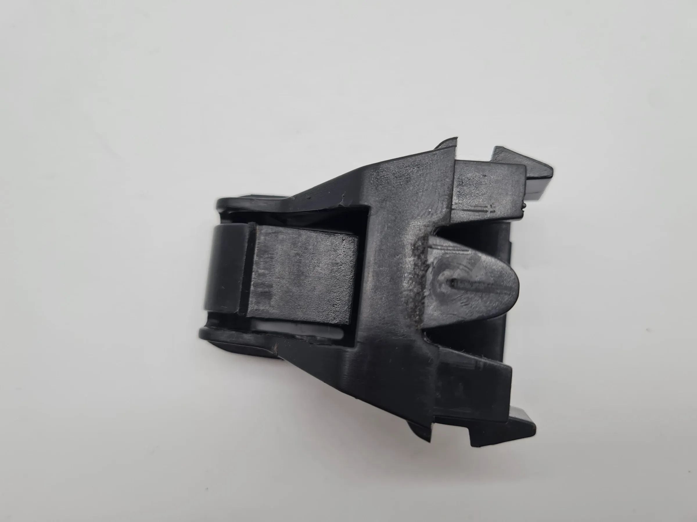 Original BMW X5 (E53) Rückbank / Kofferaum Clip 8099555