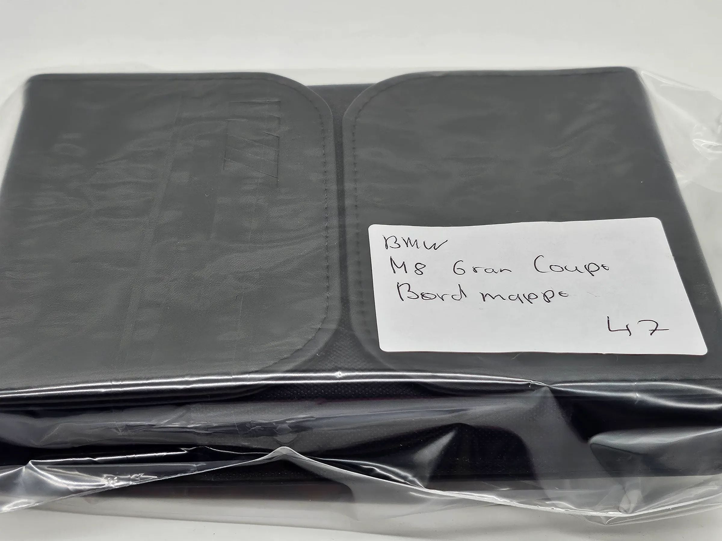 Original BMW M8 GRAN COUPÉ F92 G15 M-  Compact Bordmappe Leder schwarz