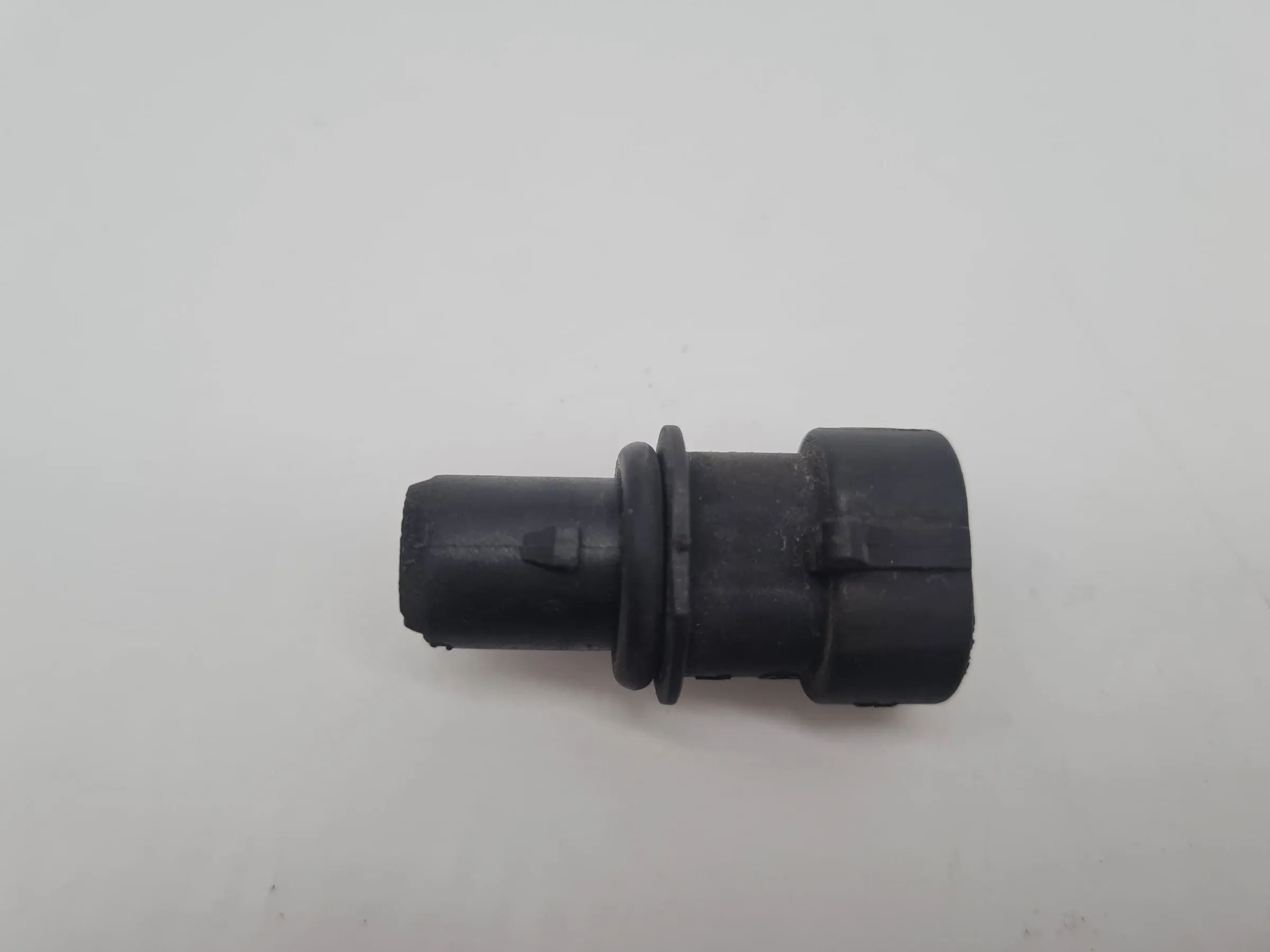 Original Opel Astra G (T98) Scheinwerfer Standlicht Fassung L/R (90520878 / 77)