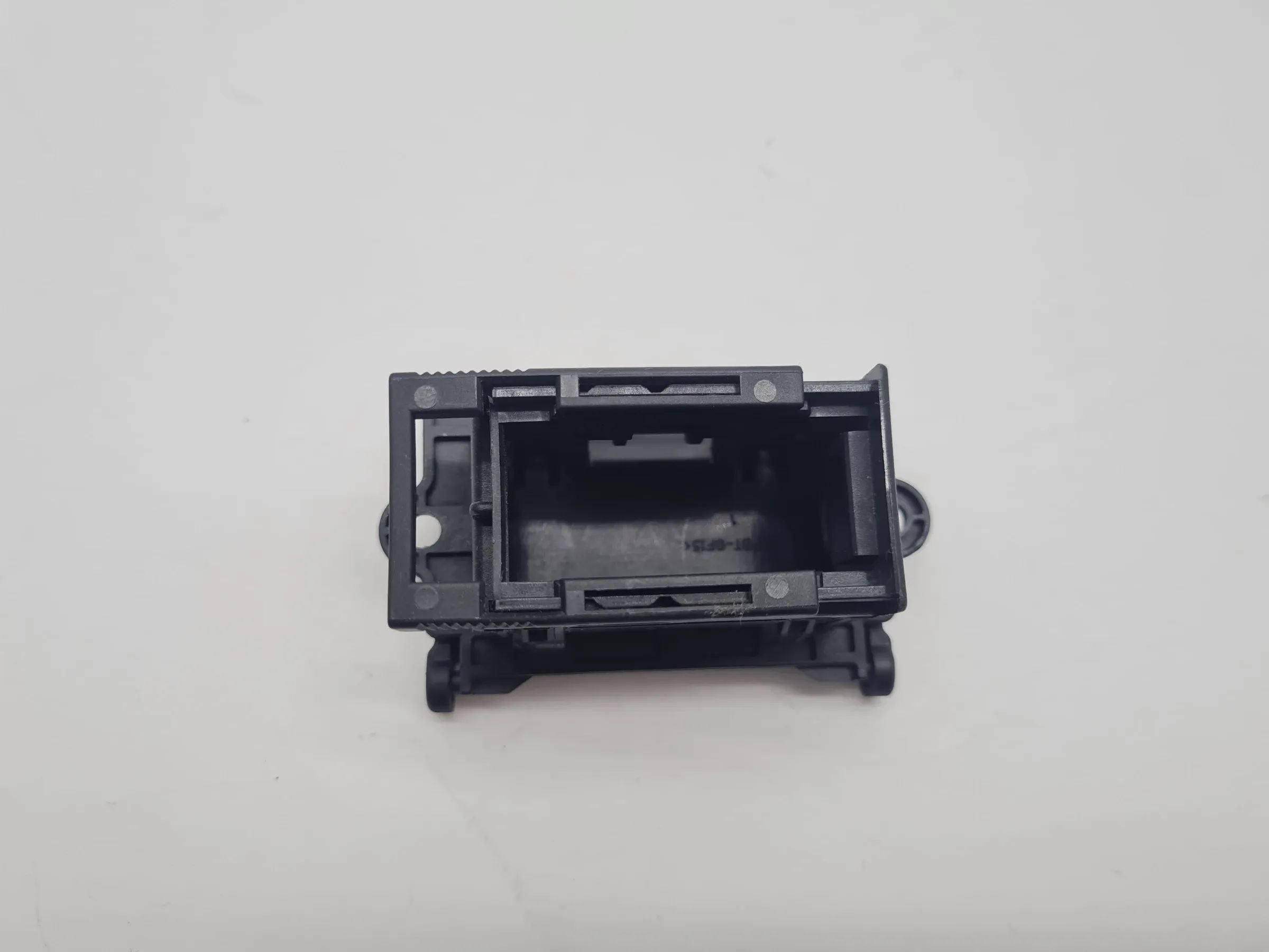 Original Mercedes-Benz C-Klasse OBD Diagnose Steckdose Buchse L A2025402373