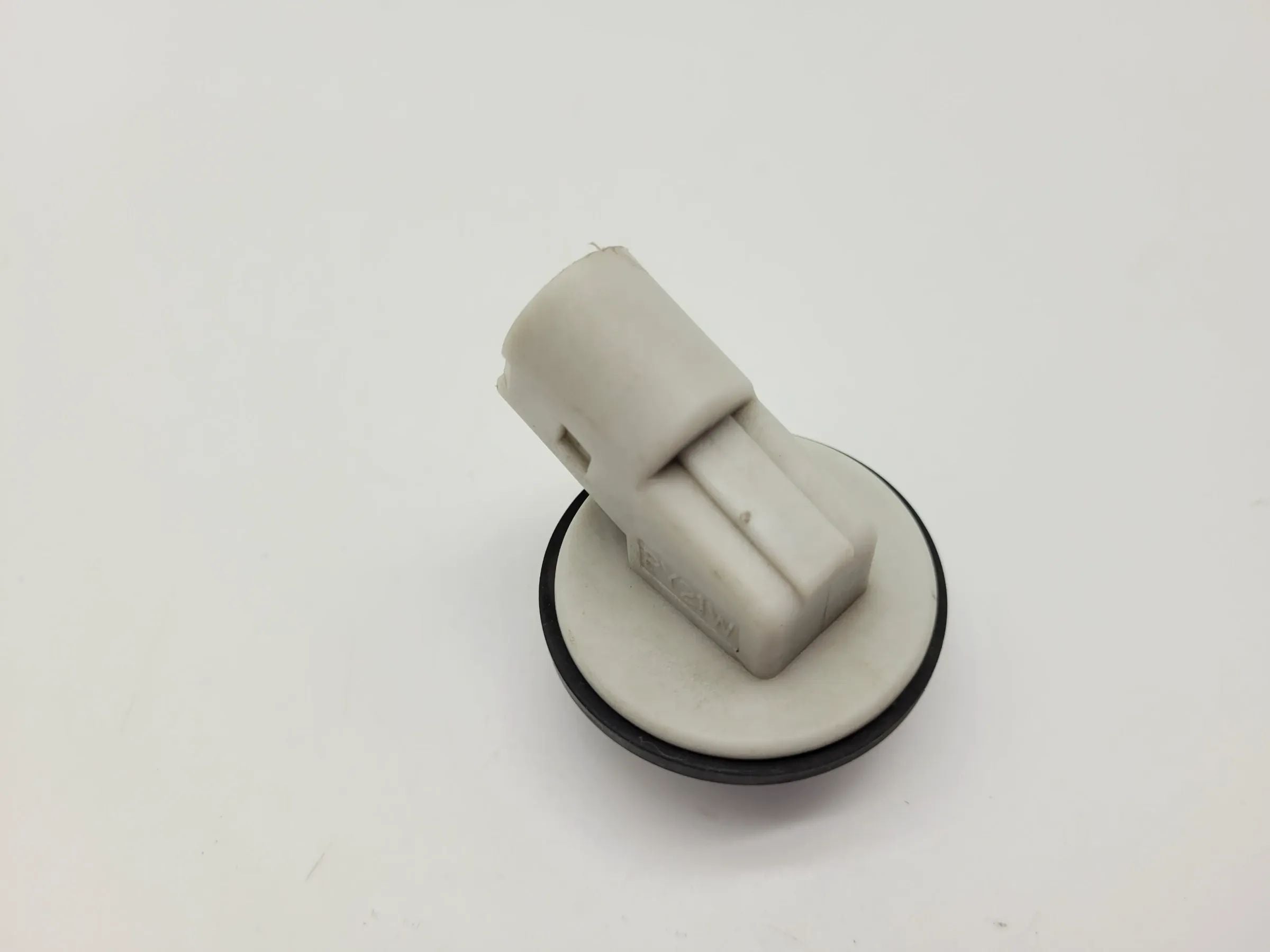 Renault/Dacia Logan (LS) Lampenträger Blinker L/R 6001548131