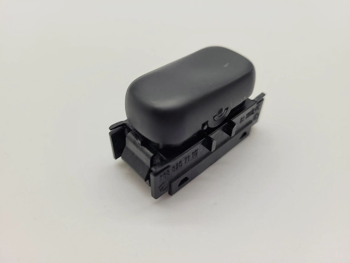 Original Mercedes-Benz A-Klasse (W168) Blindschalter Knopf Taste A1688207110