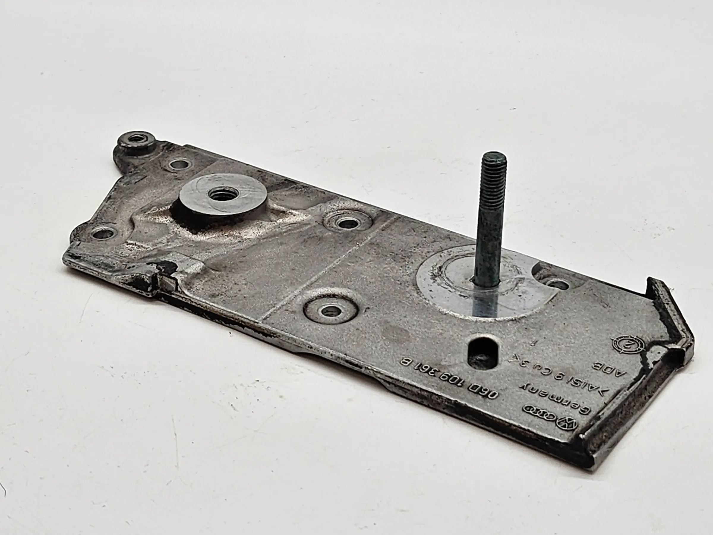 Original Audi A4 8E B6 2,0L FSI AWA Motordeckel Spannrolle 06d109361b