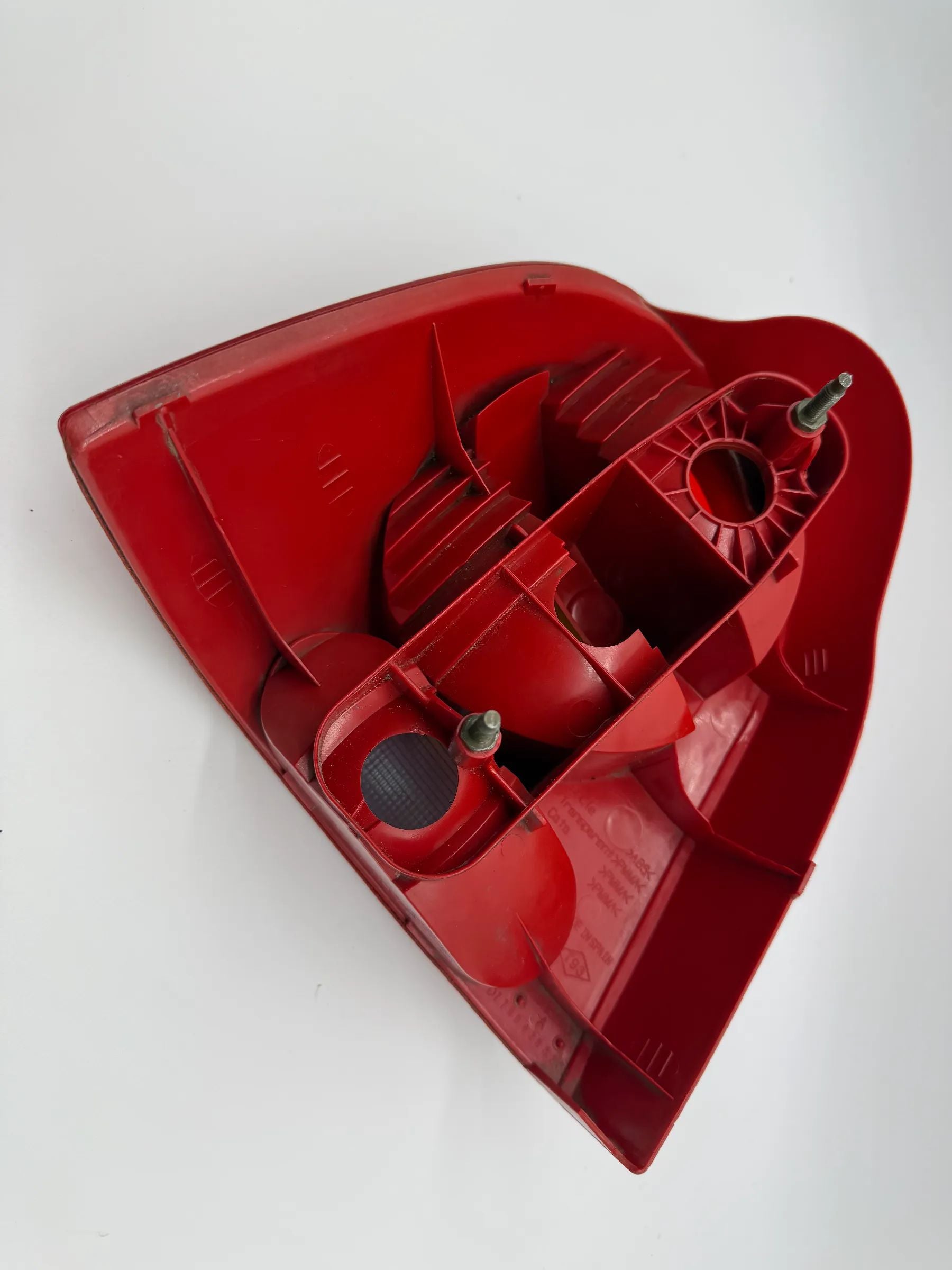 Original Renault Twingo I (CV06) rear light right D7700426320 