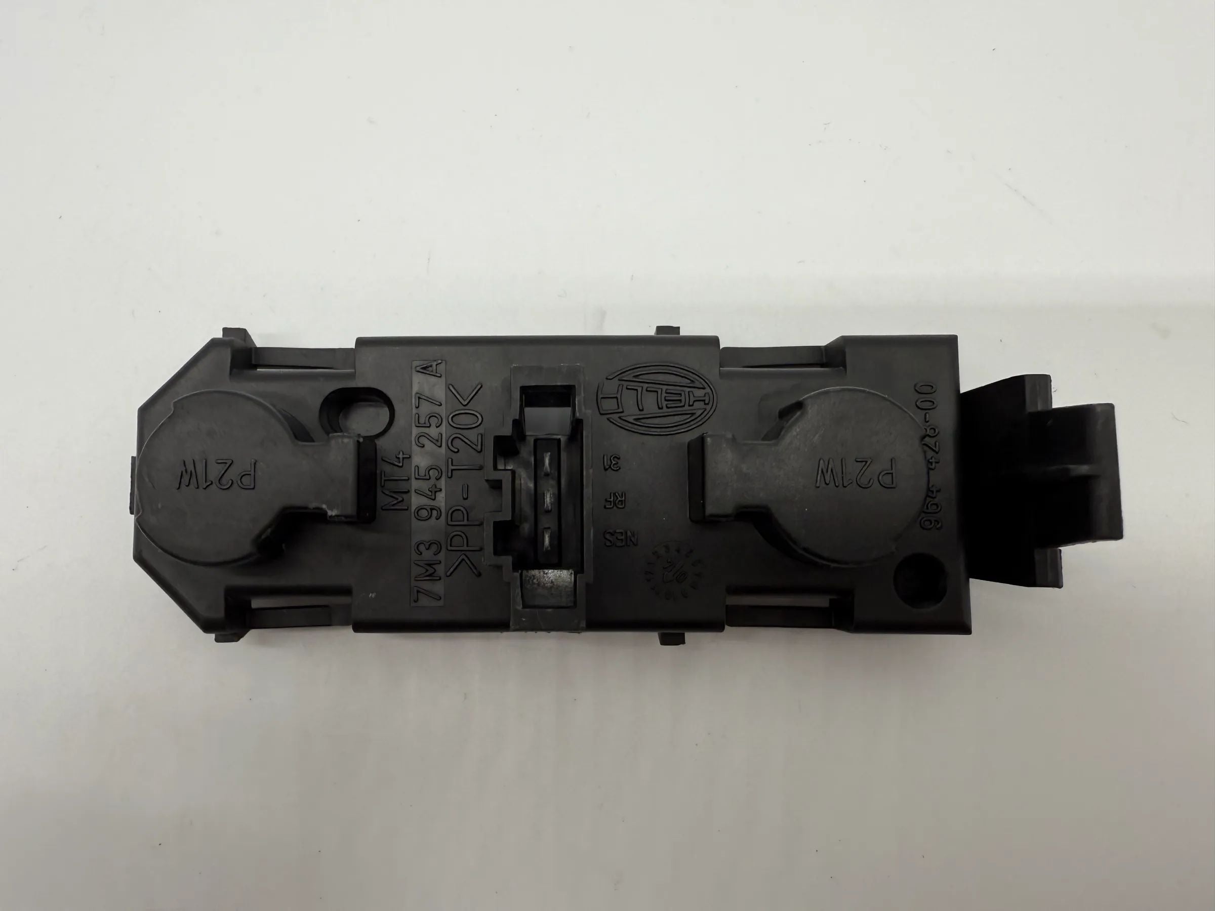 Oryginalny uchwyt lampy tylnej VW Sharan Ford Galaxy, Alhambra L/P 7M3945257A