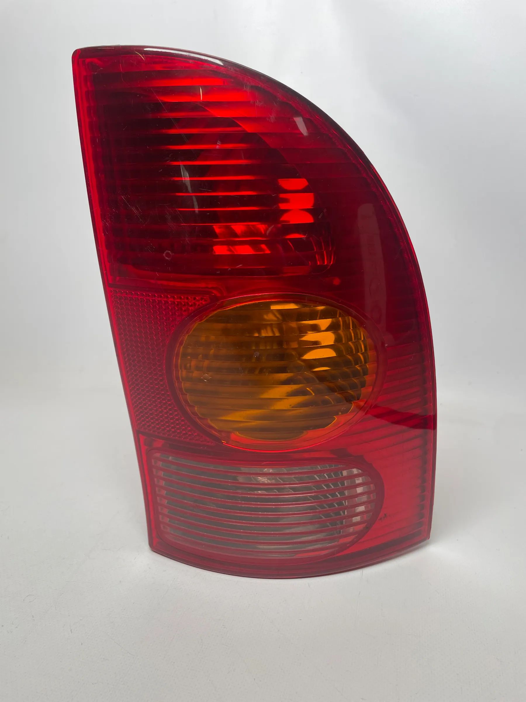 Renault Megan (BAO/1) Tail Light Right Rear 7700423082