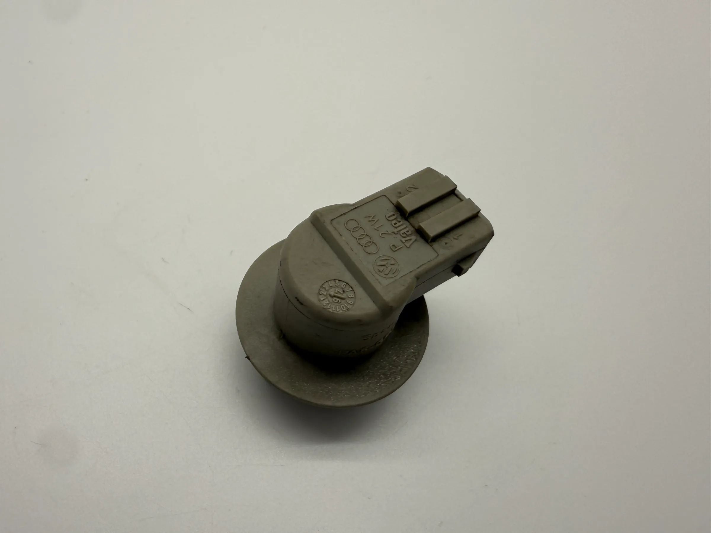 Original Seat Cordoba (6K1/6K2) Blinker Lampenträger Valeo 6K5953050B