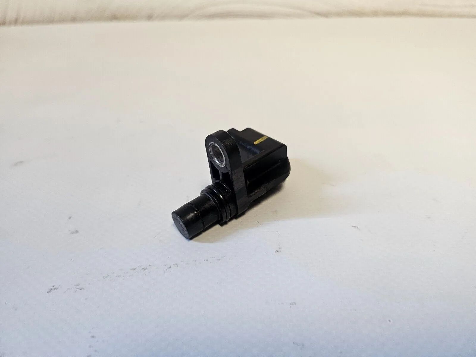 純正BMW 116i F20 136PS カムシャフトセンサー 7588095