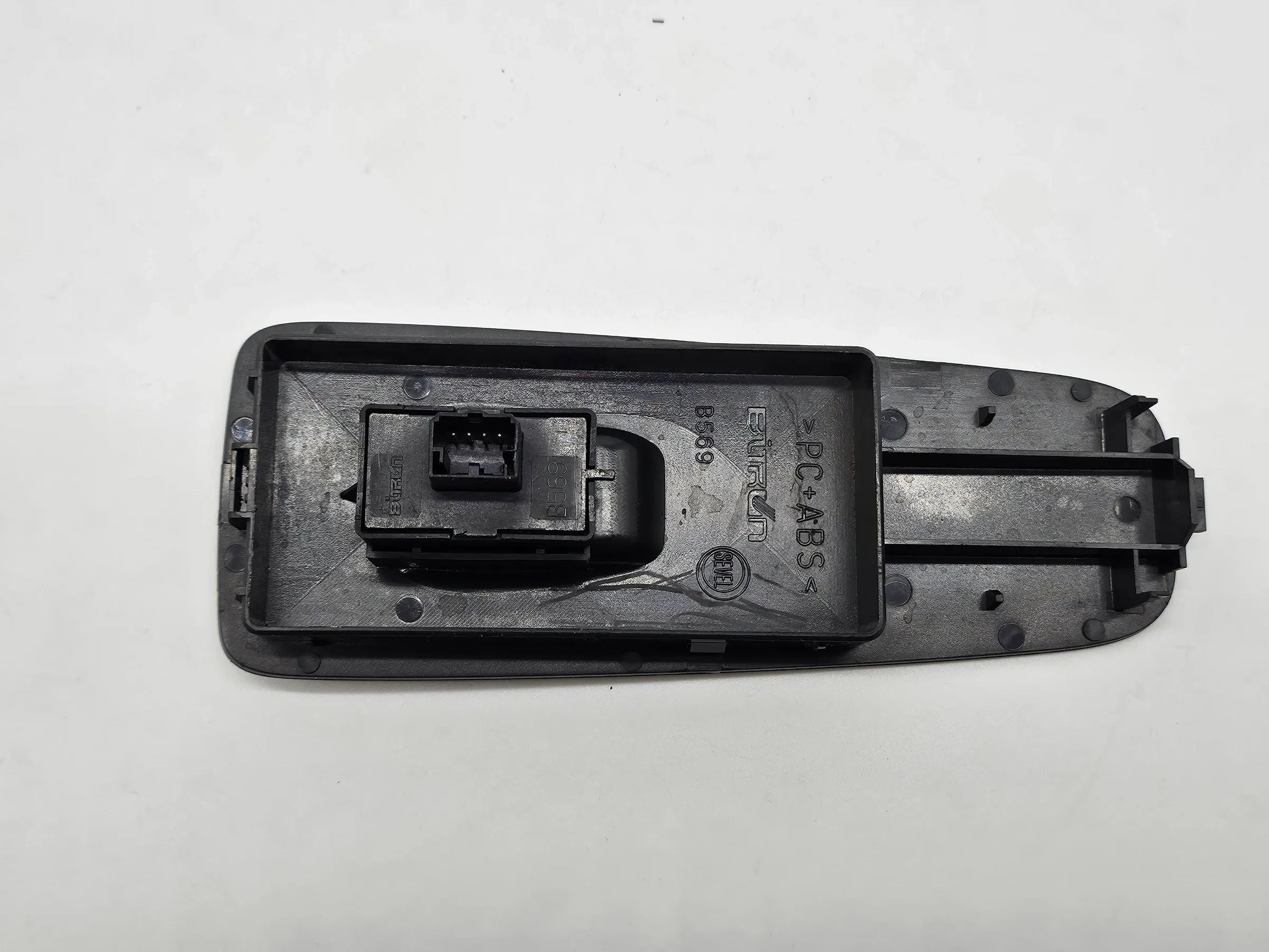 Oryginalny FIAT DUCATO (07.06-) Przełącznik Elektrycznych Szyb Przedni Prawy 735532906
