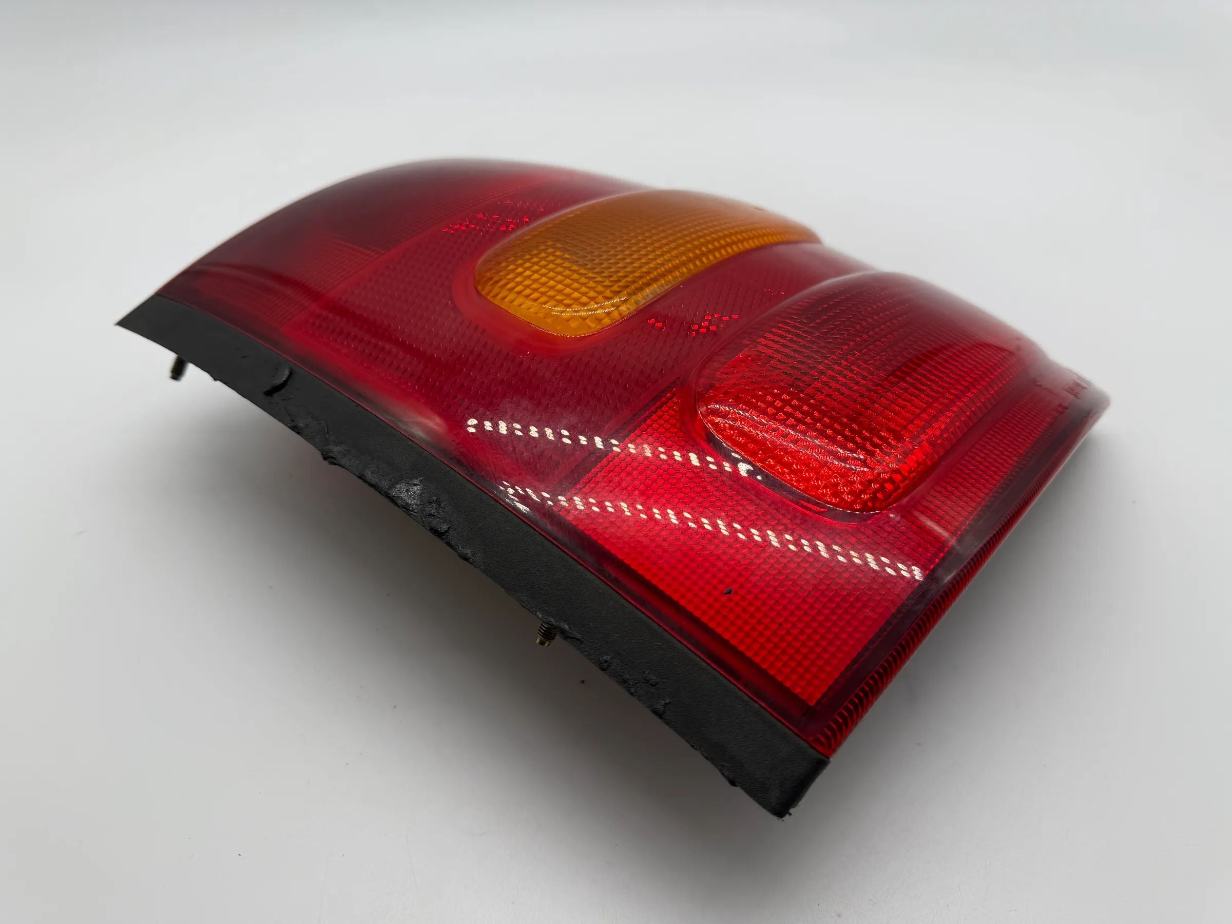 Original Nissan Micra (K11) Rücklicht / Rückleuchte Rechts 265556F600