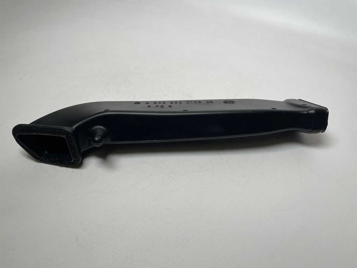 Original Mercedes-Benz C-Klasse (W203) Lüftungskanal Links A2038300123