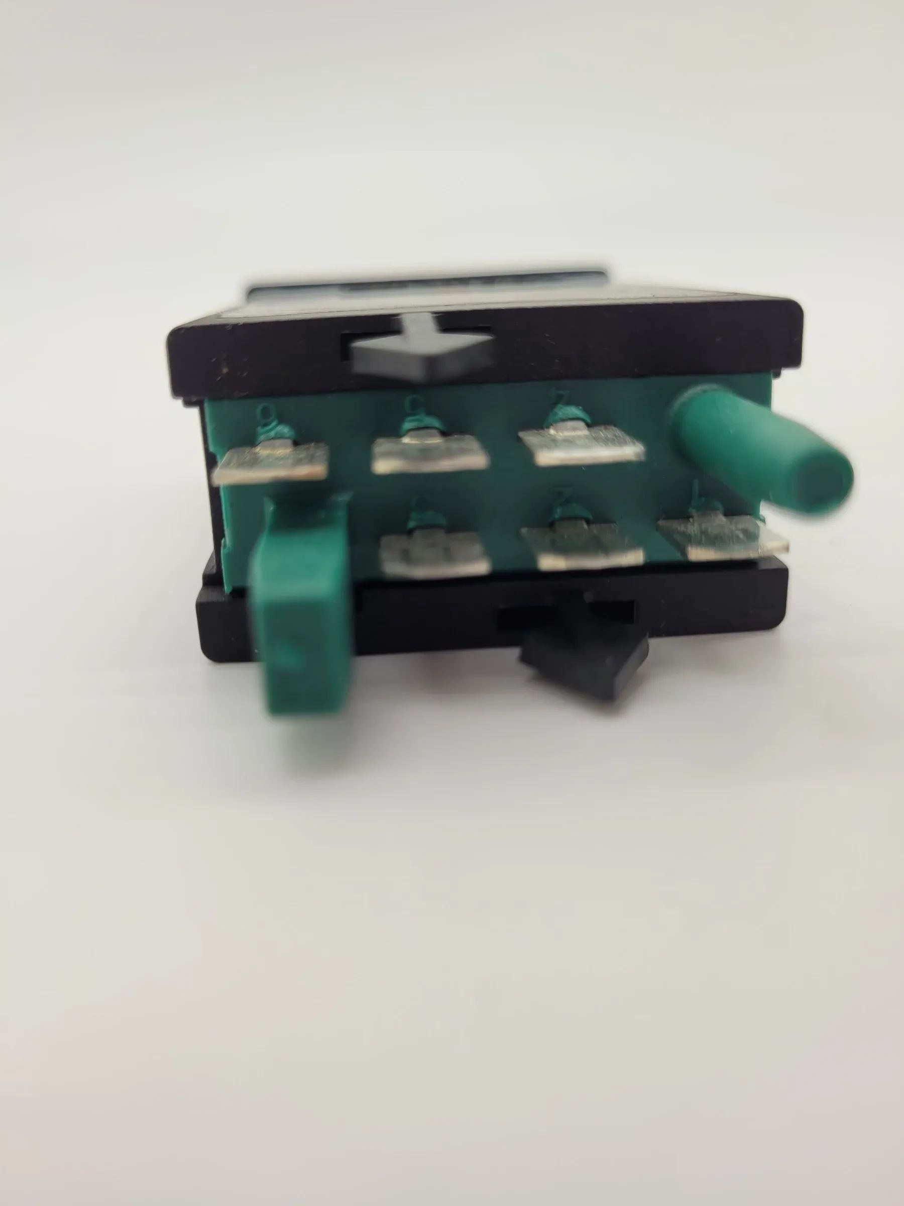 Original AUDI A4 (8D2/B5) Schalter Sitzheizung 8D0963563