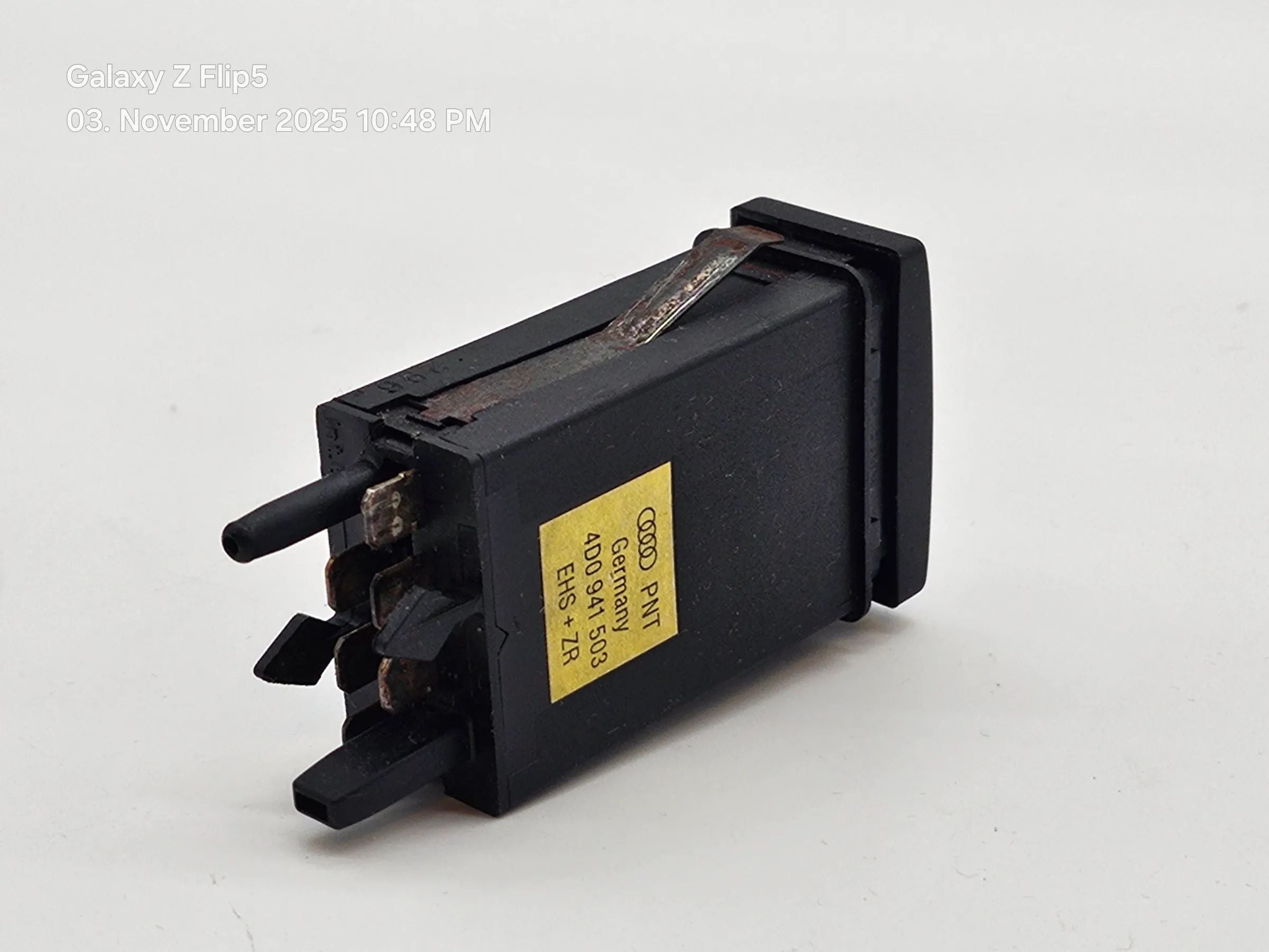 อะไหล่แท้ Audi A4 Avant B5 สวิตช์ฮีตเตอร์กระจก 4D0941503
