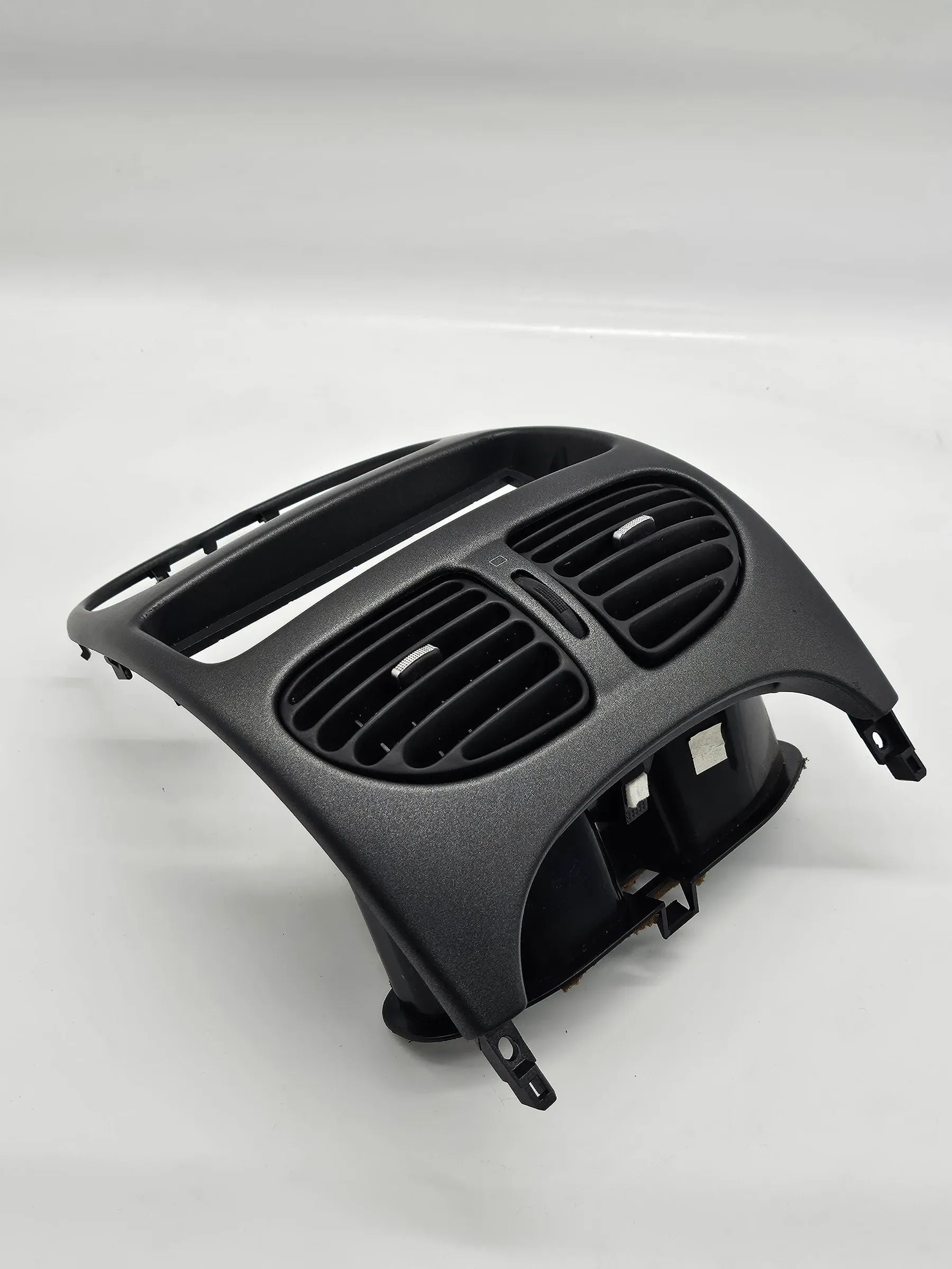 Original PEUGEOT 206 CC Luft Düse Mitte Einbau Rahmen Radio Schacht 9640404777