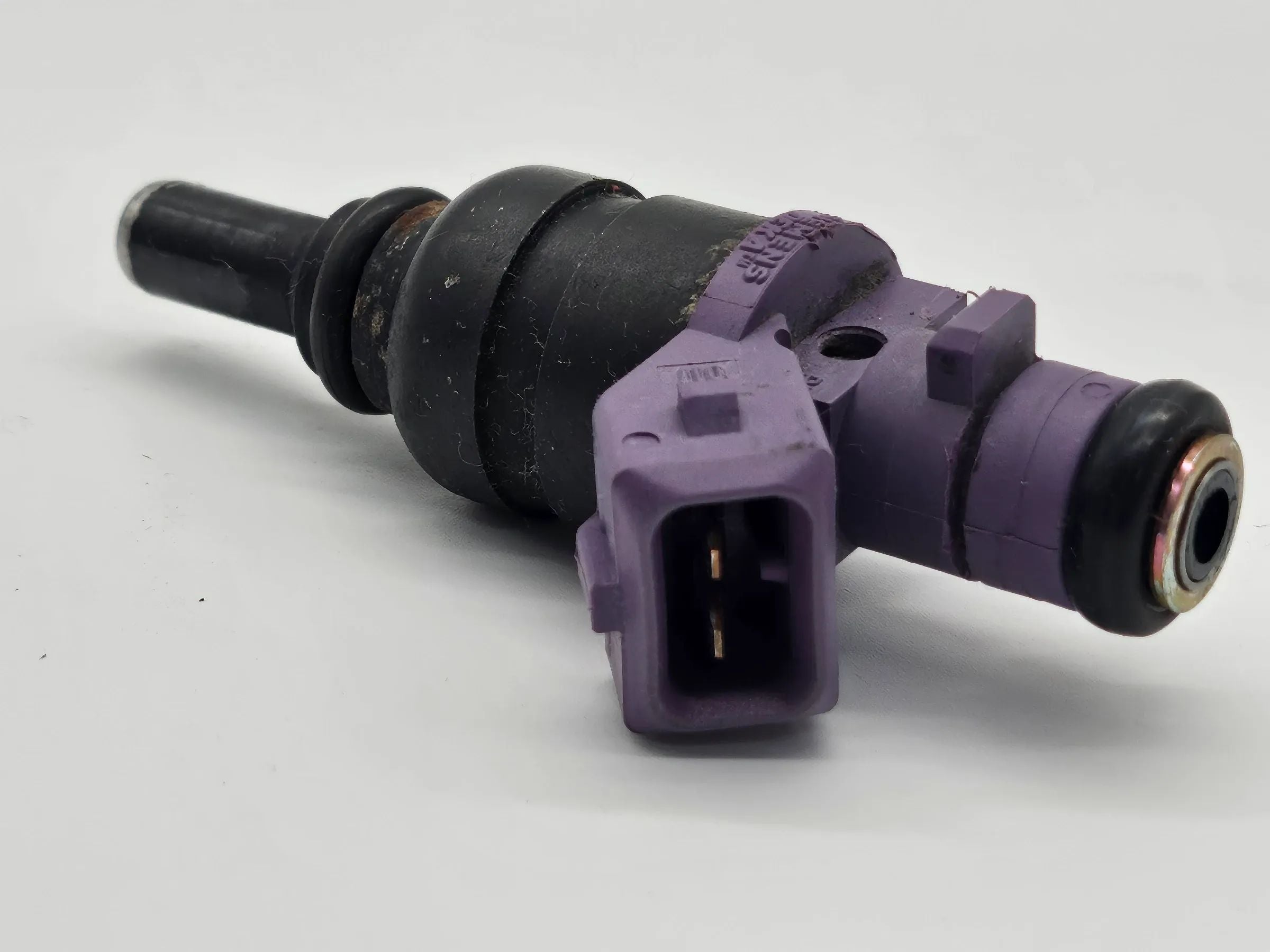 Orig. Mercedes W203 C200 Kompressor Einspritzdüse Kraftstoffventil 0000787249