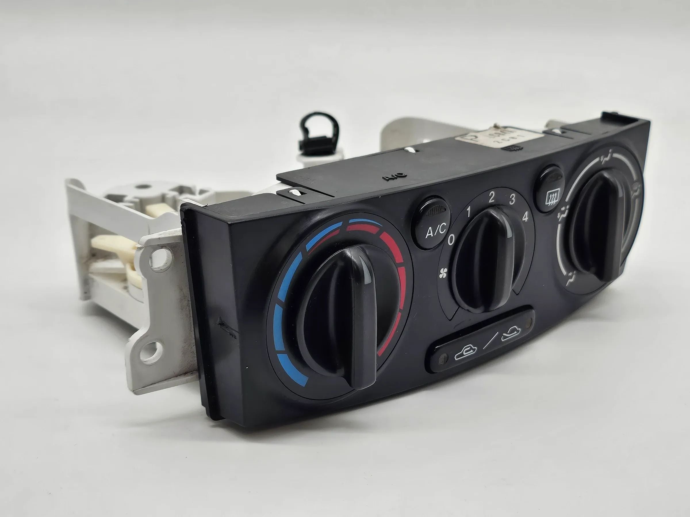 Original Mazda MPV II Klimabedienteil Klima A/C Bedienteil PLC94A2C01