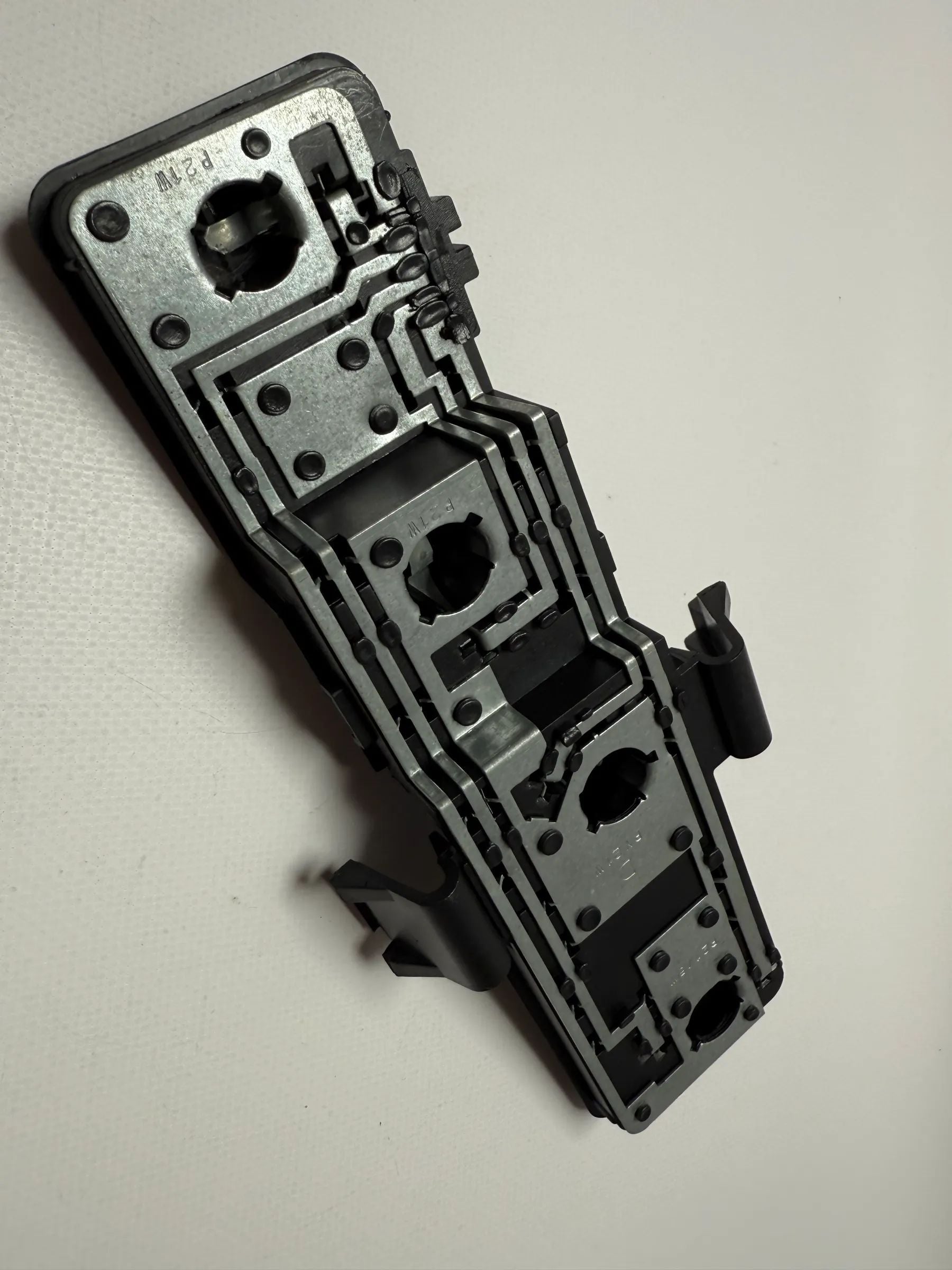 Original CITROEN XSARA PICASSO N68 lamp holder rear light L/R 89300260/89300231 