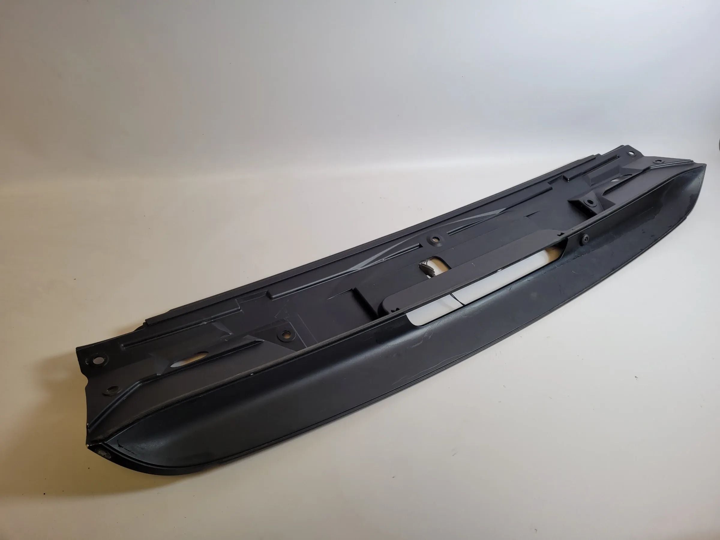 Original BMW X5 (E53) Unterschale Heckspoiler 7025611