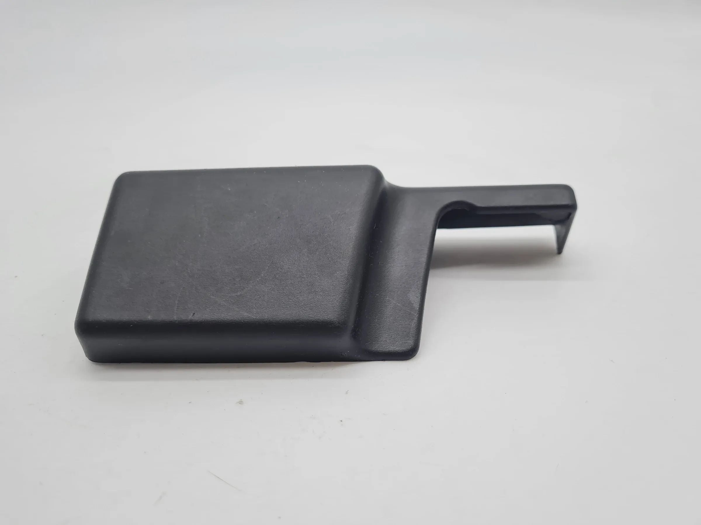 Original Audi A6 (4B2/4B4) Führungsschiene SItz Blende Rechts Vorne 8L0881350