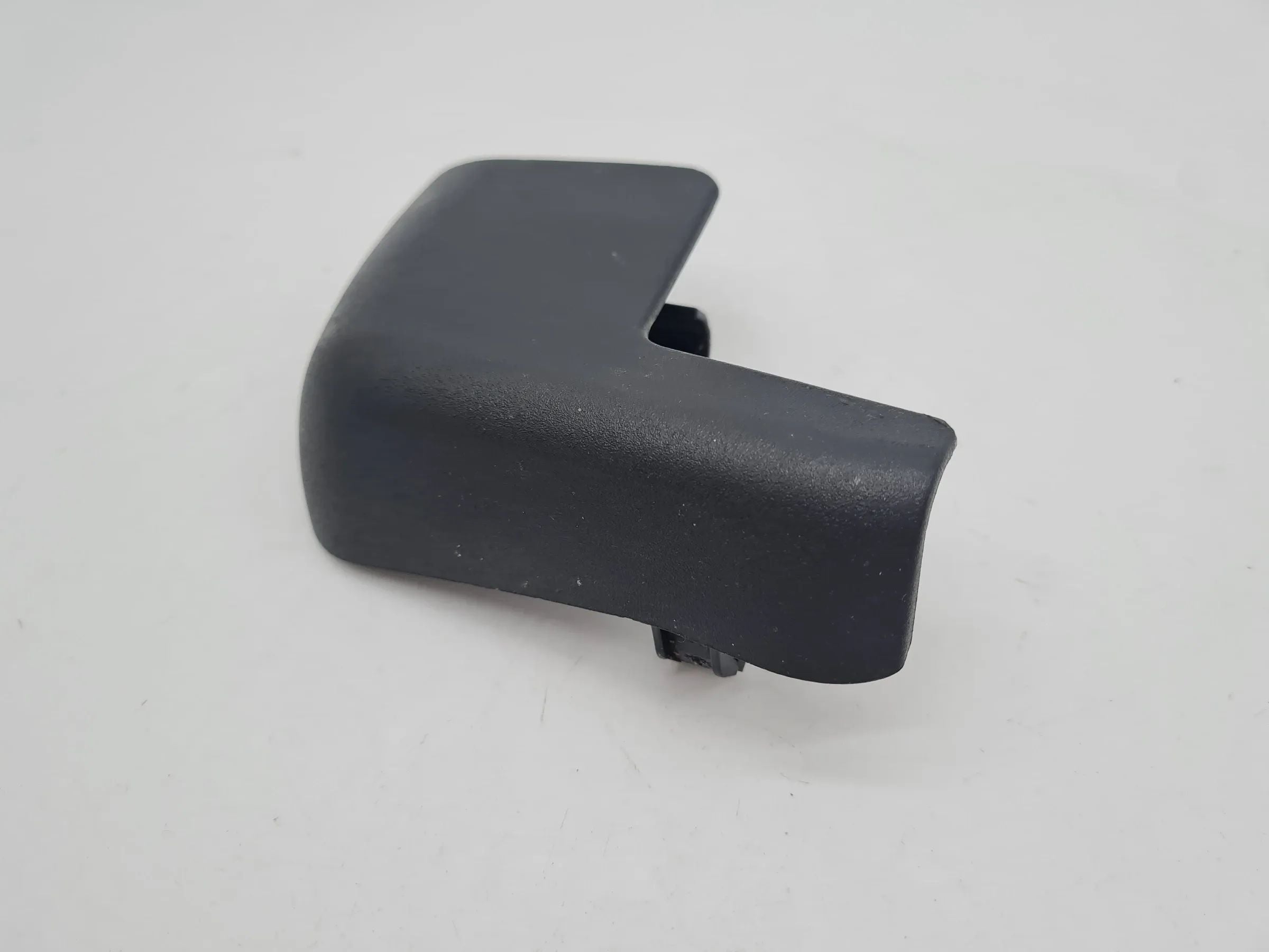 Original Audi A6 (4B2/4B4) Abdeckung Blende Sitz Vorne 4B0881348