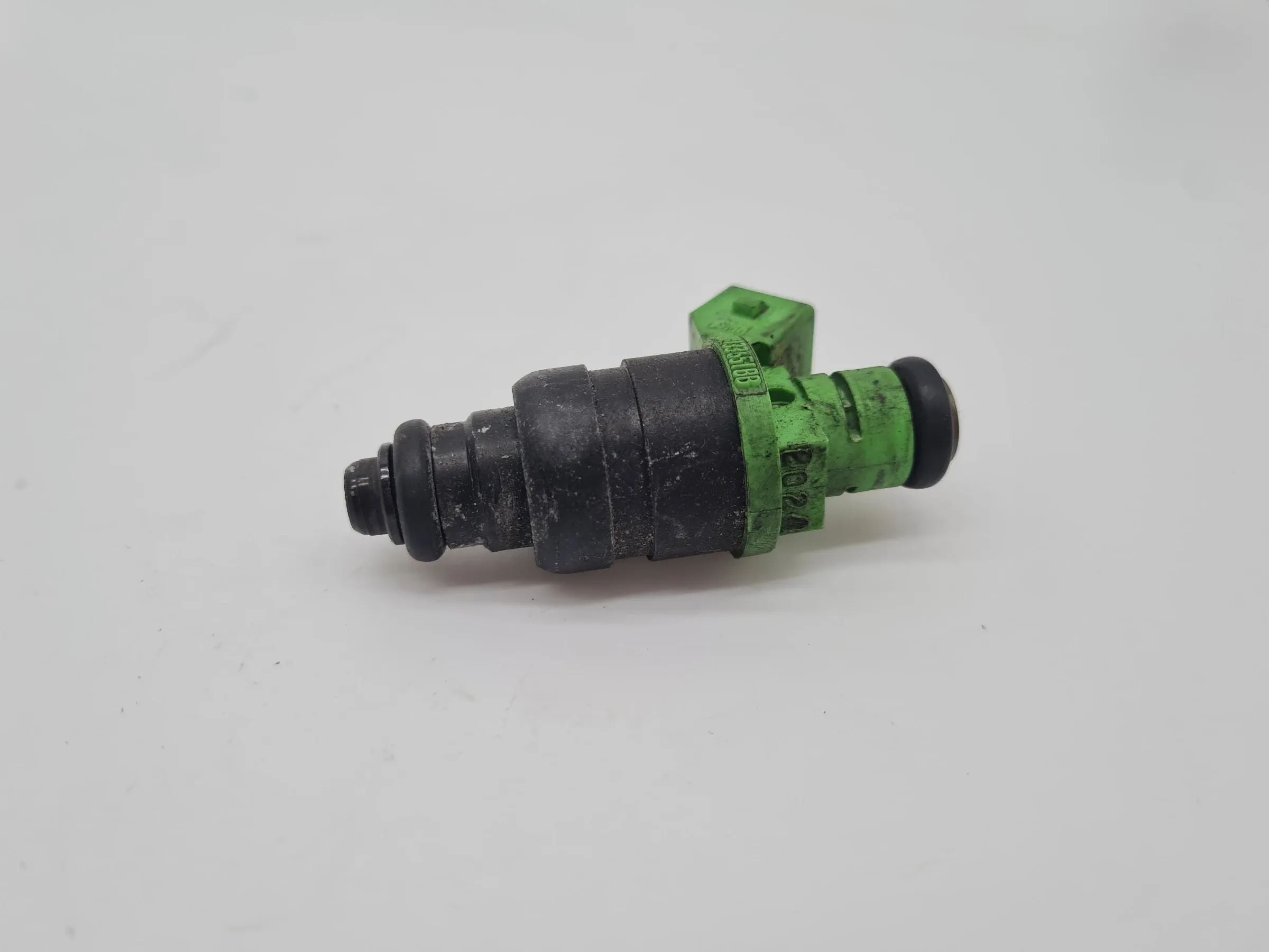 Original Audi A6 (4B2/4B4) 2.4 V6 121KW AGA Injektor Einspritzdüse 078133551BB