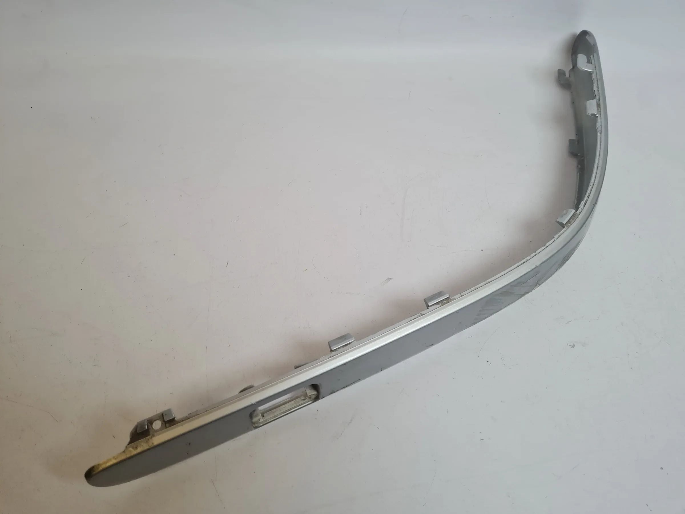 Original Mercedes-Benz C-Klasse (W203) Zierleiste Stoßstange Rechts, A2038854421