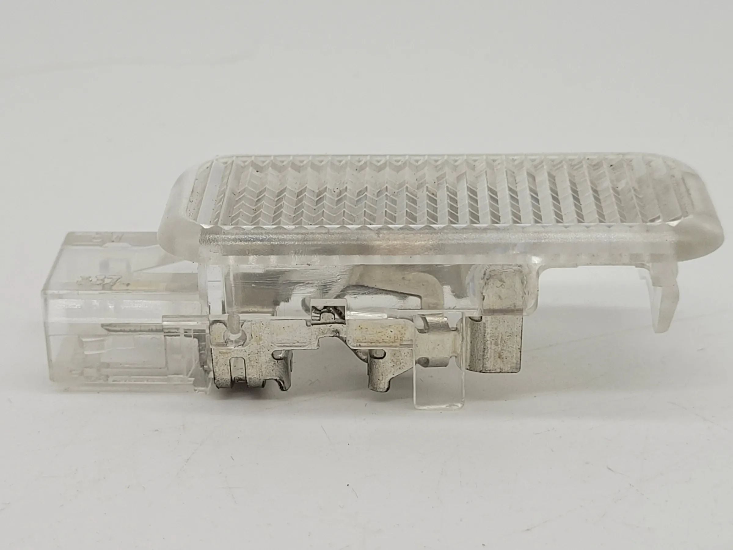 Original Audi A4 (8E/B6/B7) Türleuchte Türlicht Leuchte Weiß L/R 4B0947415