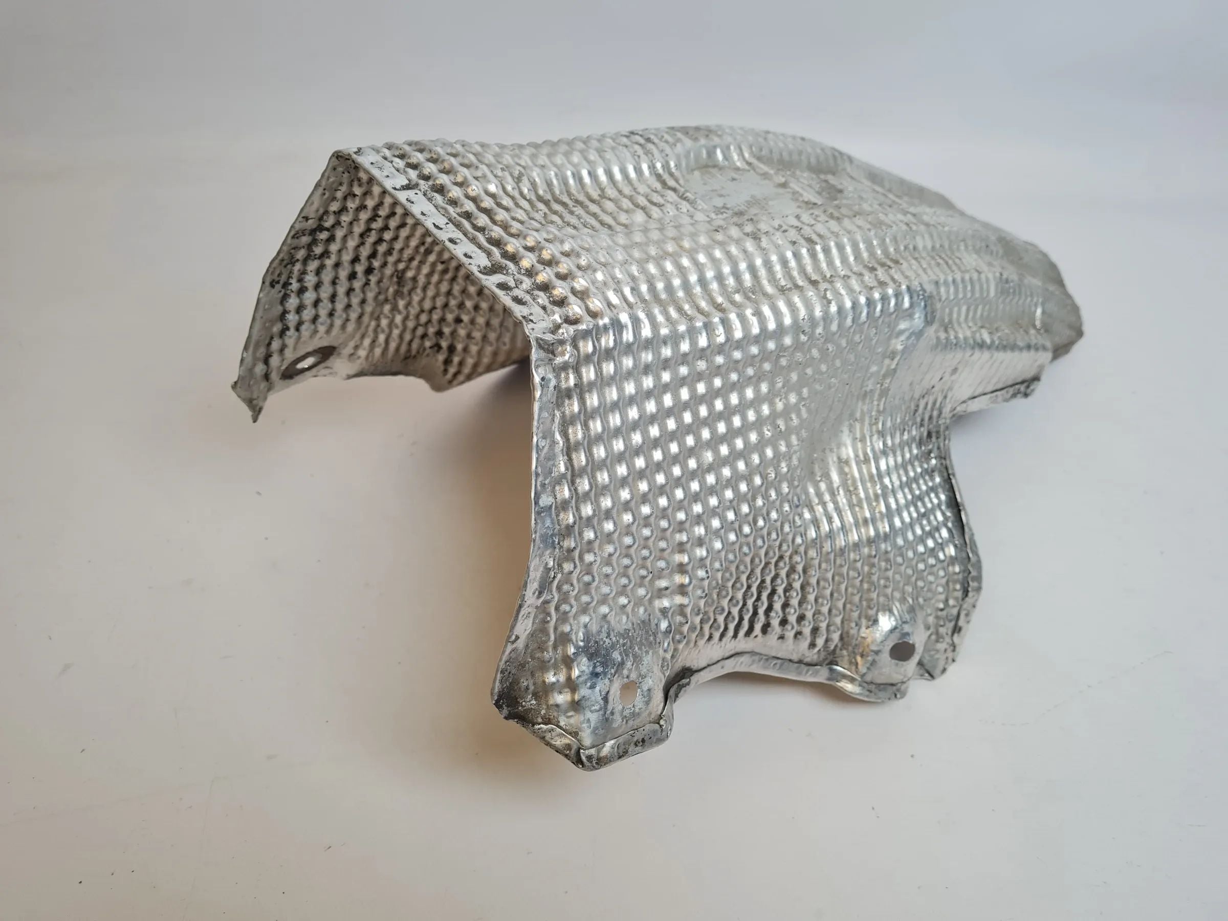 Original Audi A6 (4B2/4B4) Hitzeschutzblech Mittelstück Auspuff 8D0804159J