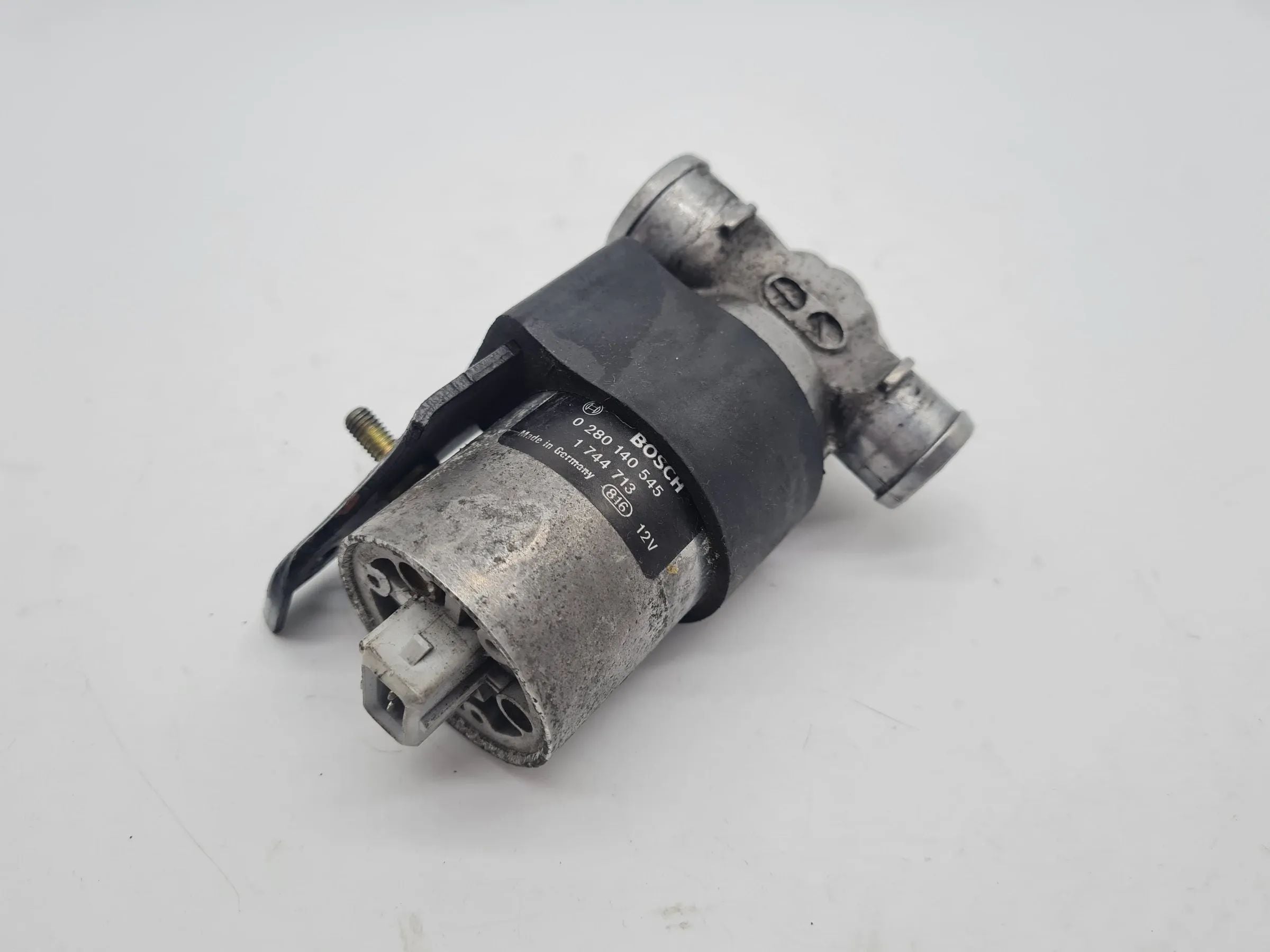 Original BMW 3er/5er (E46/E39/E38) Leerlaufregelventil Luftversorgung 1744713
