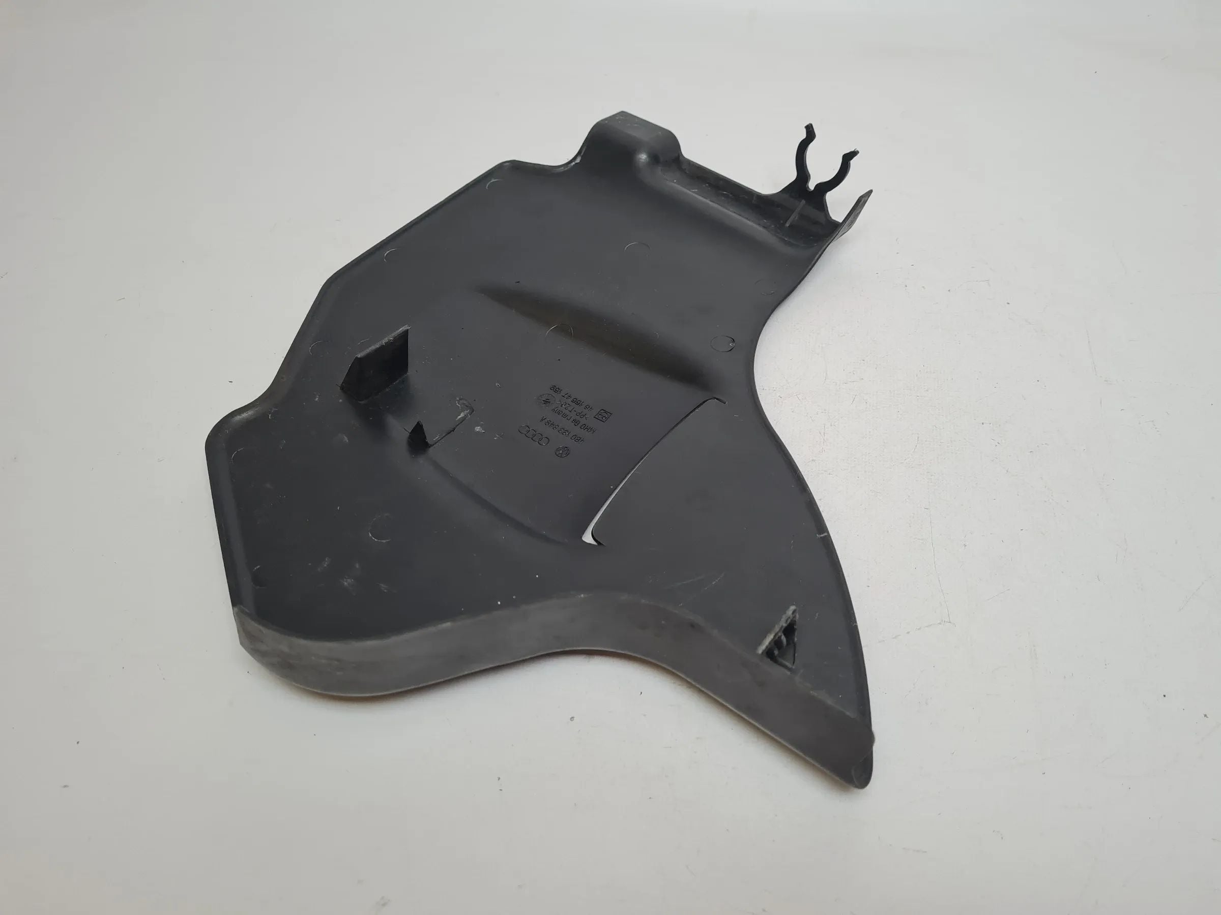 Original Audi A6 (4B2/4B4) Abdeckung Luftfilterkasten 4B0133849A