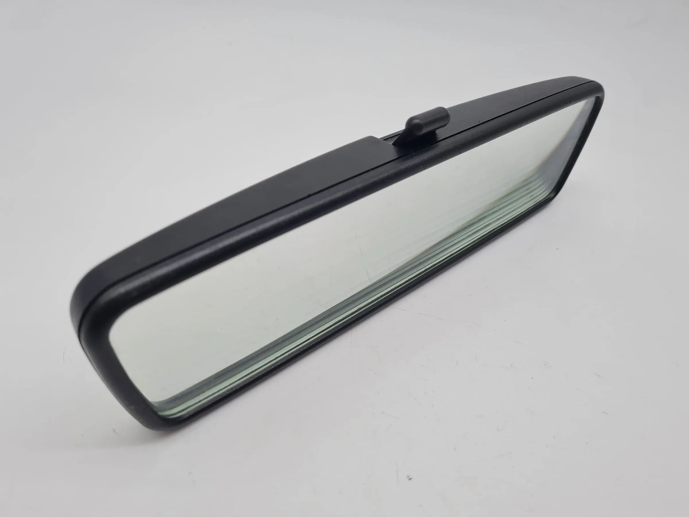 Original Audi A6 (4B2/4B4) Rückspiegel Vorne 4D0857511