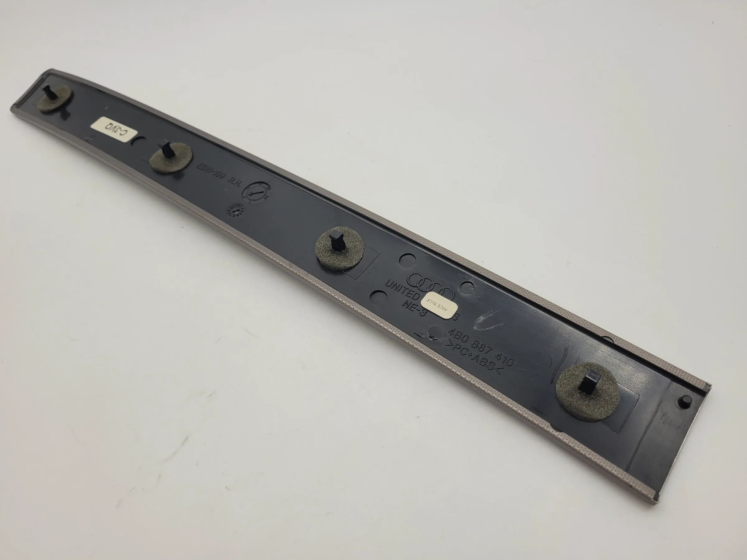 Original Audi A6 (4B2/4B4) Zierleiste Dekorleiste Tür Vorne Rechts 4B0867410