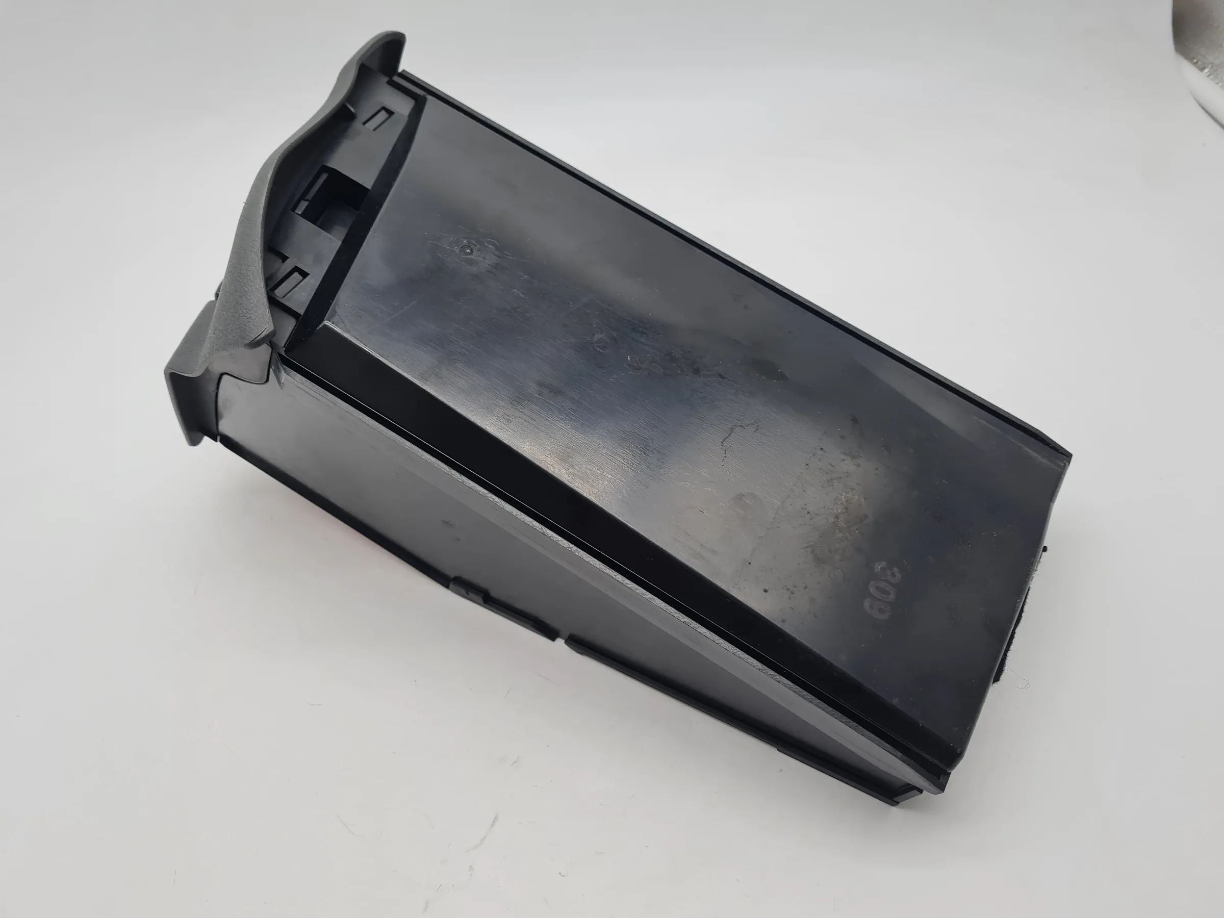 Original Audi A6 (4B2/4B4) Staufach Verbandskasten Rechts 70667R