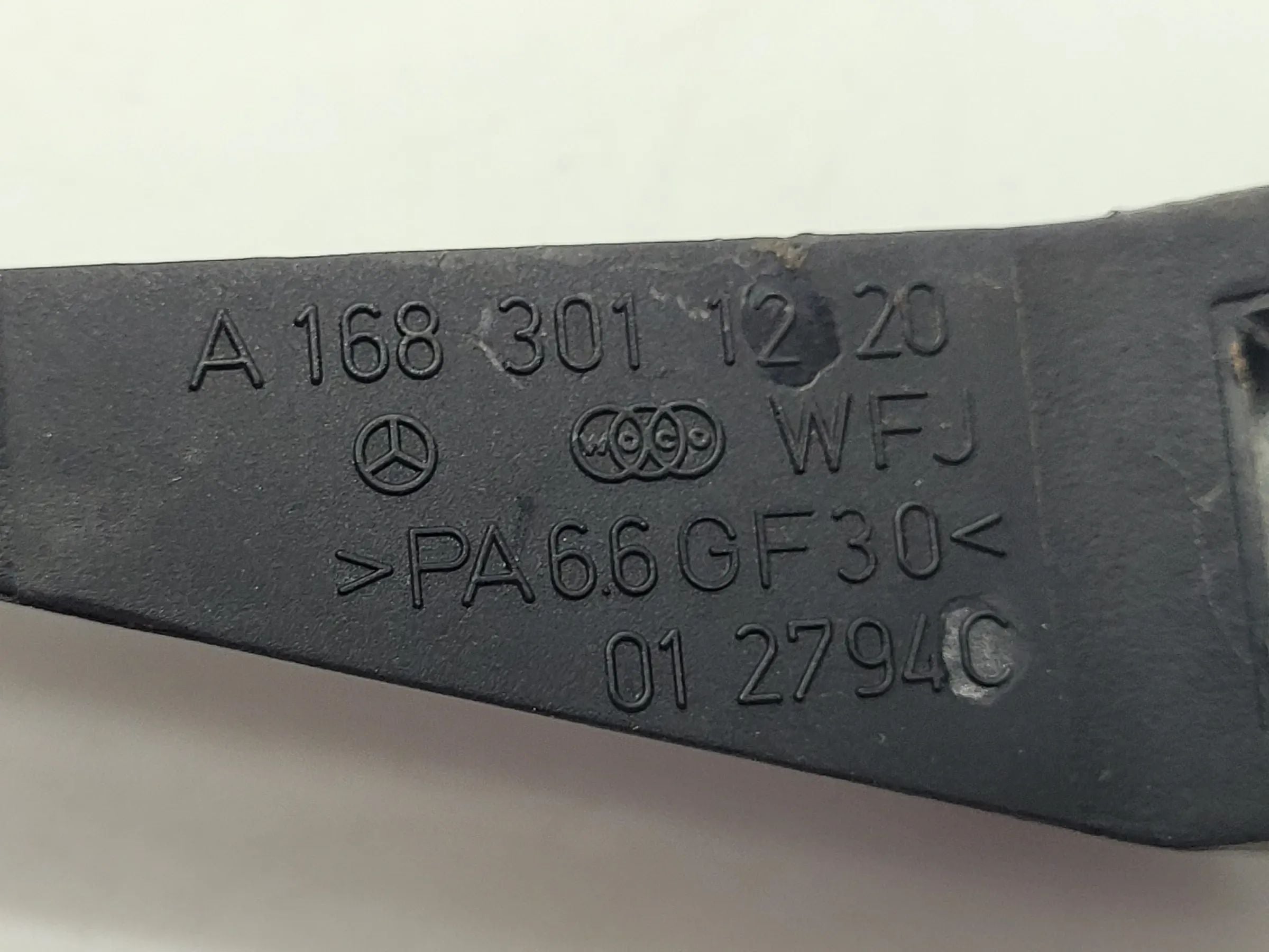 Original Mercedes A-Klasse (W168) Gaspedal Automatik A1683011220
