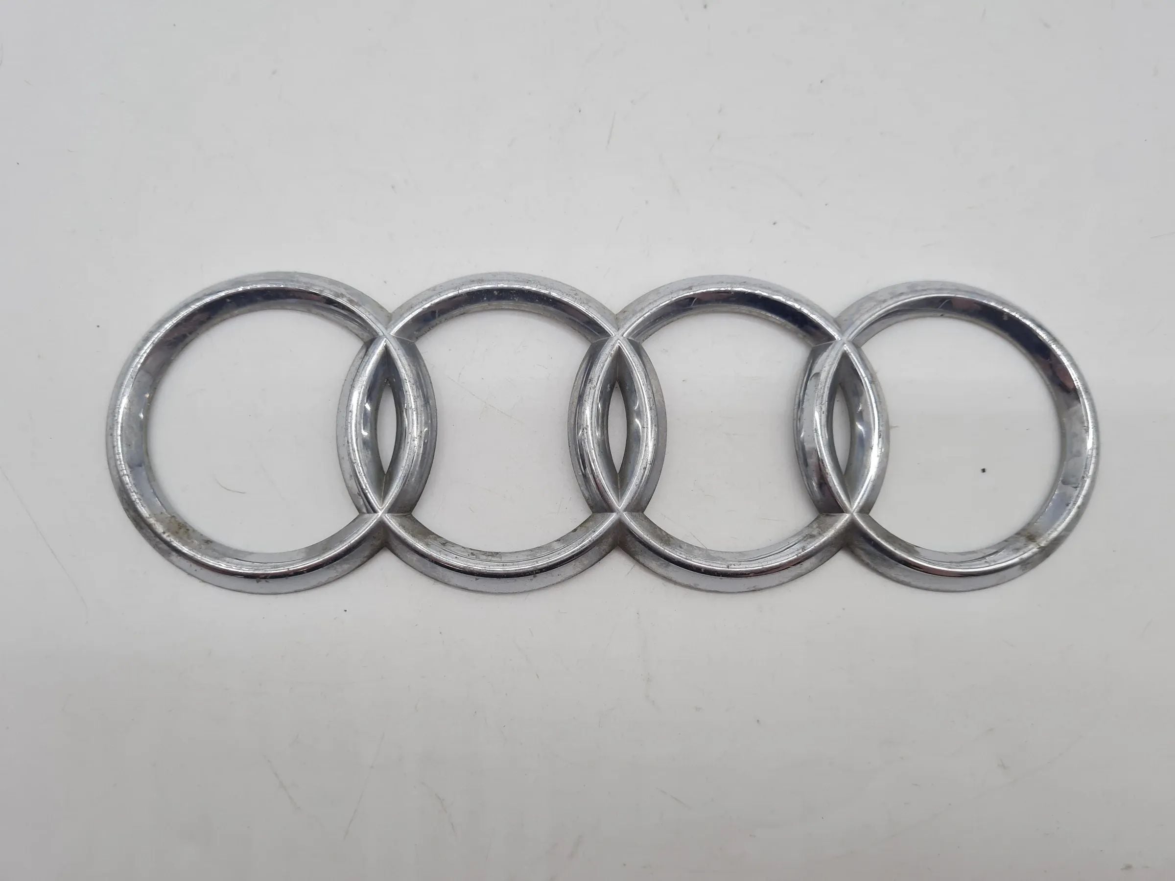 Original Audi A6 (4B2/4B4) Emblem Logo 28395891