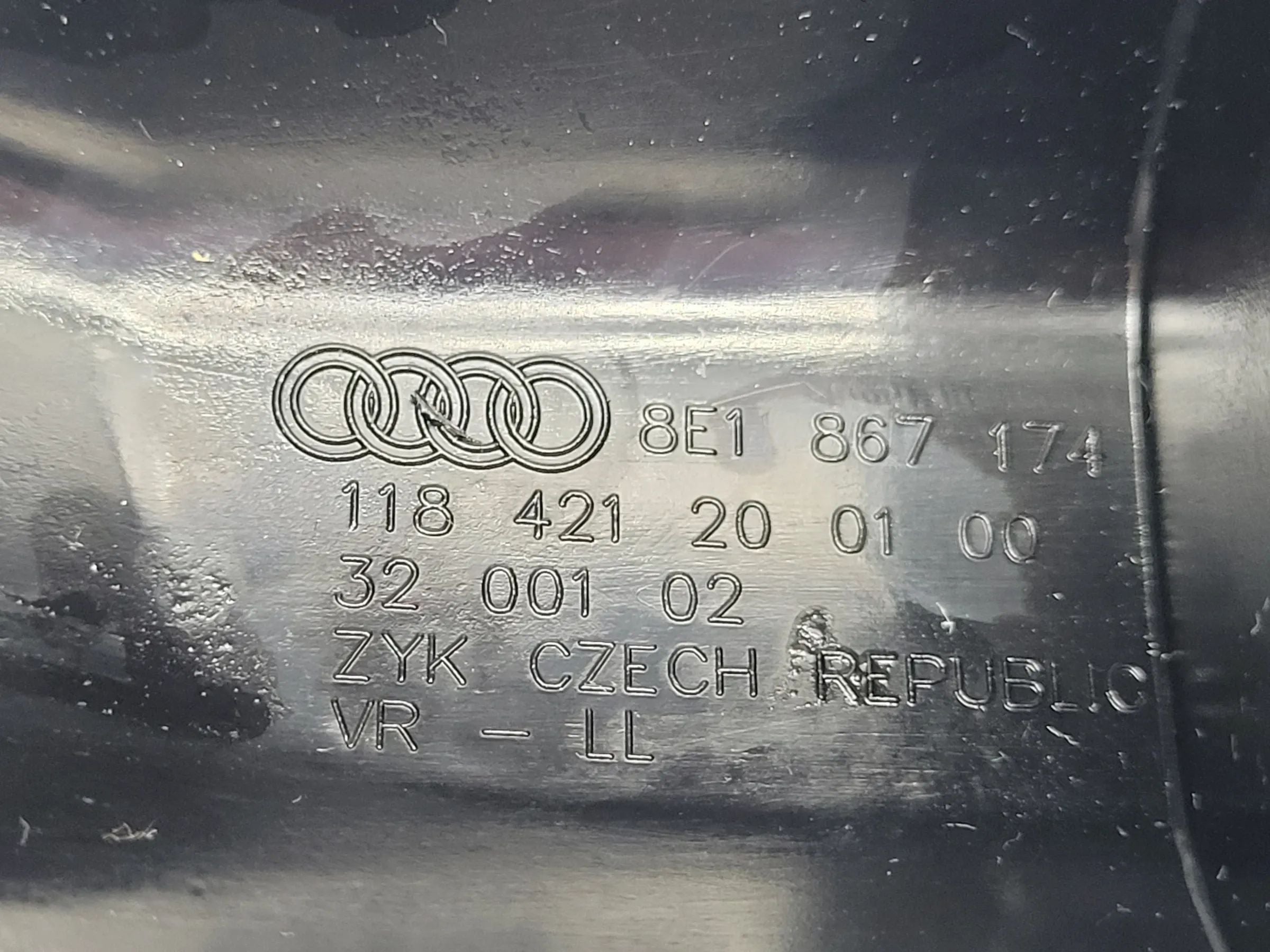 Original Audi A4 (8E/B6/B7) Armstütze Armlehne Türgriff Rechts Vorne 8E1867174